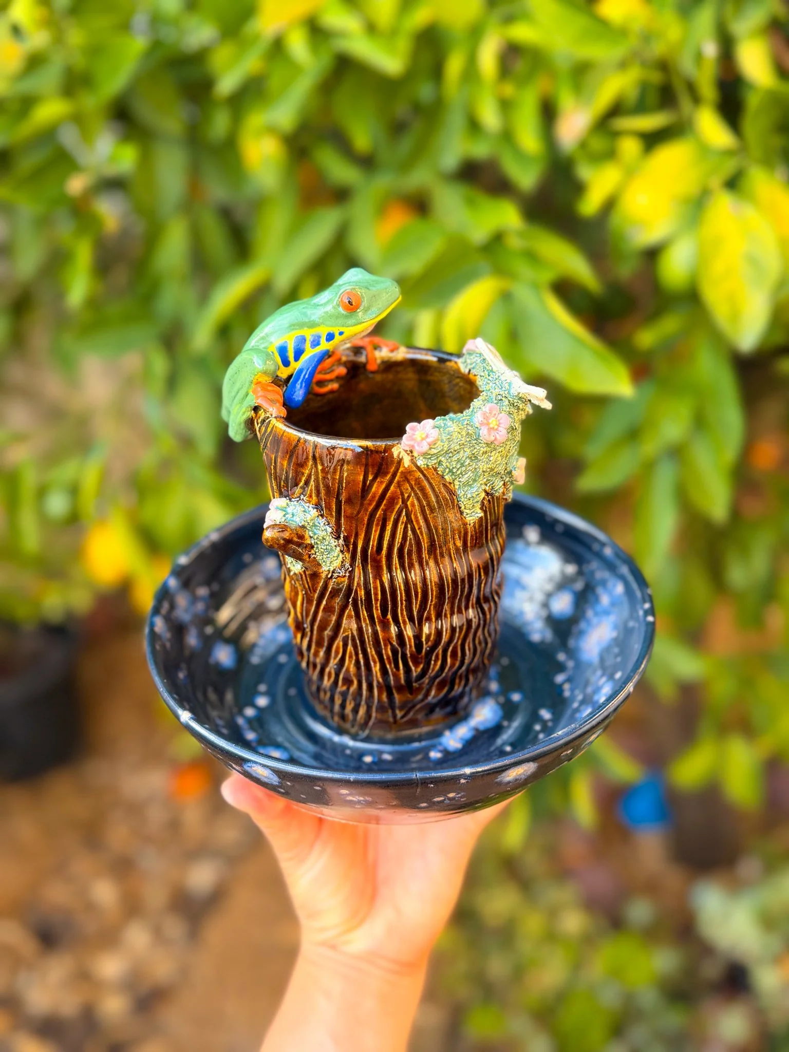 Tree Frog Reverse Ping Pot