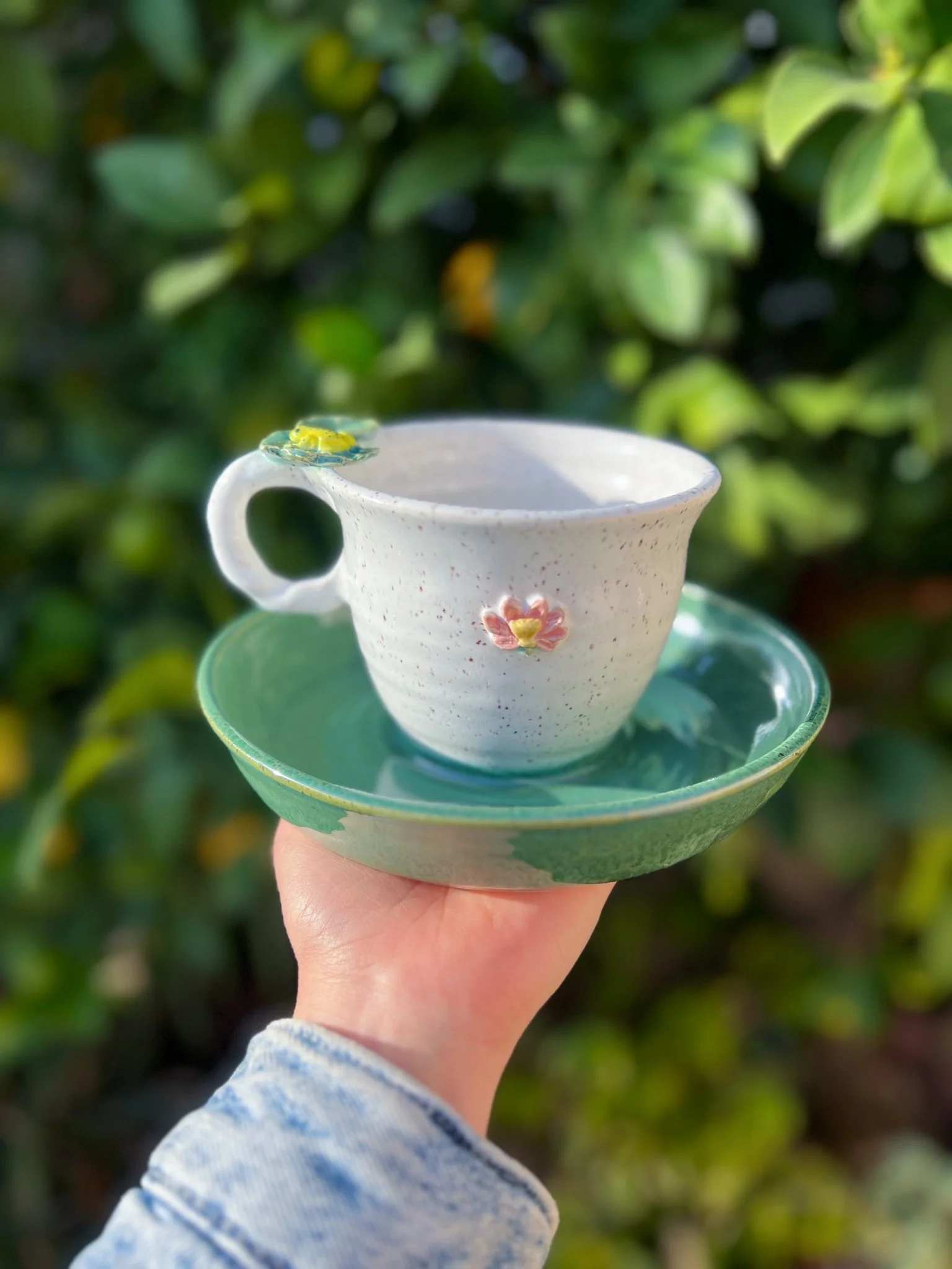 Jade C (teacup, lotus, frog on lily pads)