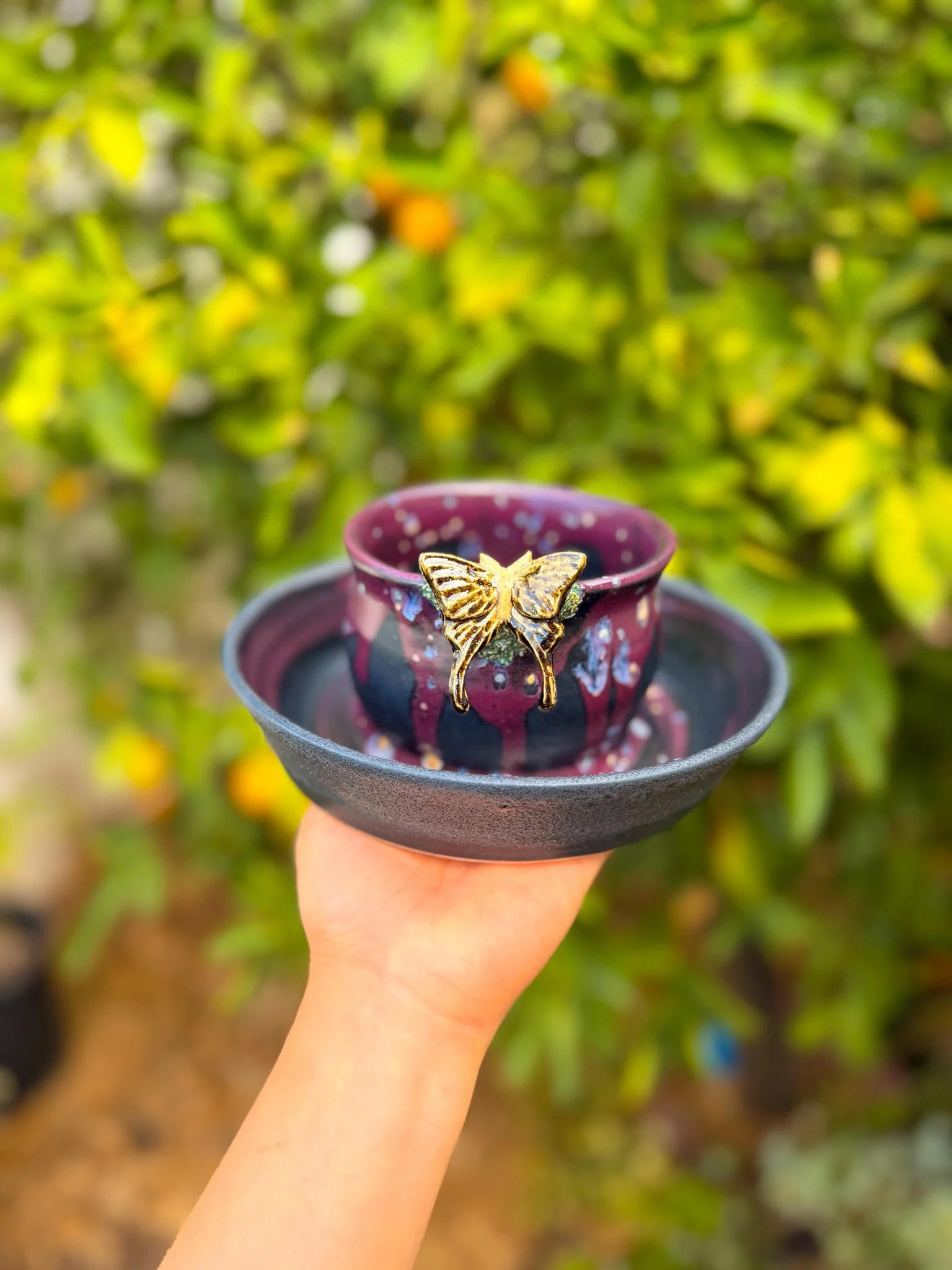 Potion D (cauldron, moth)