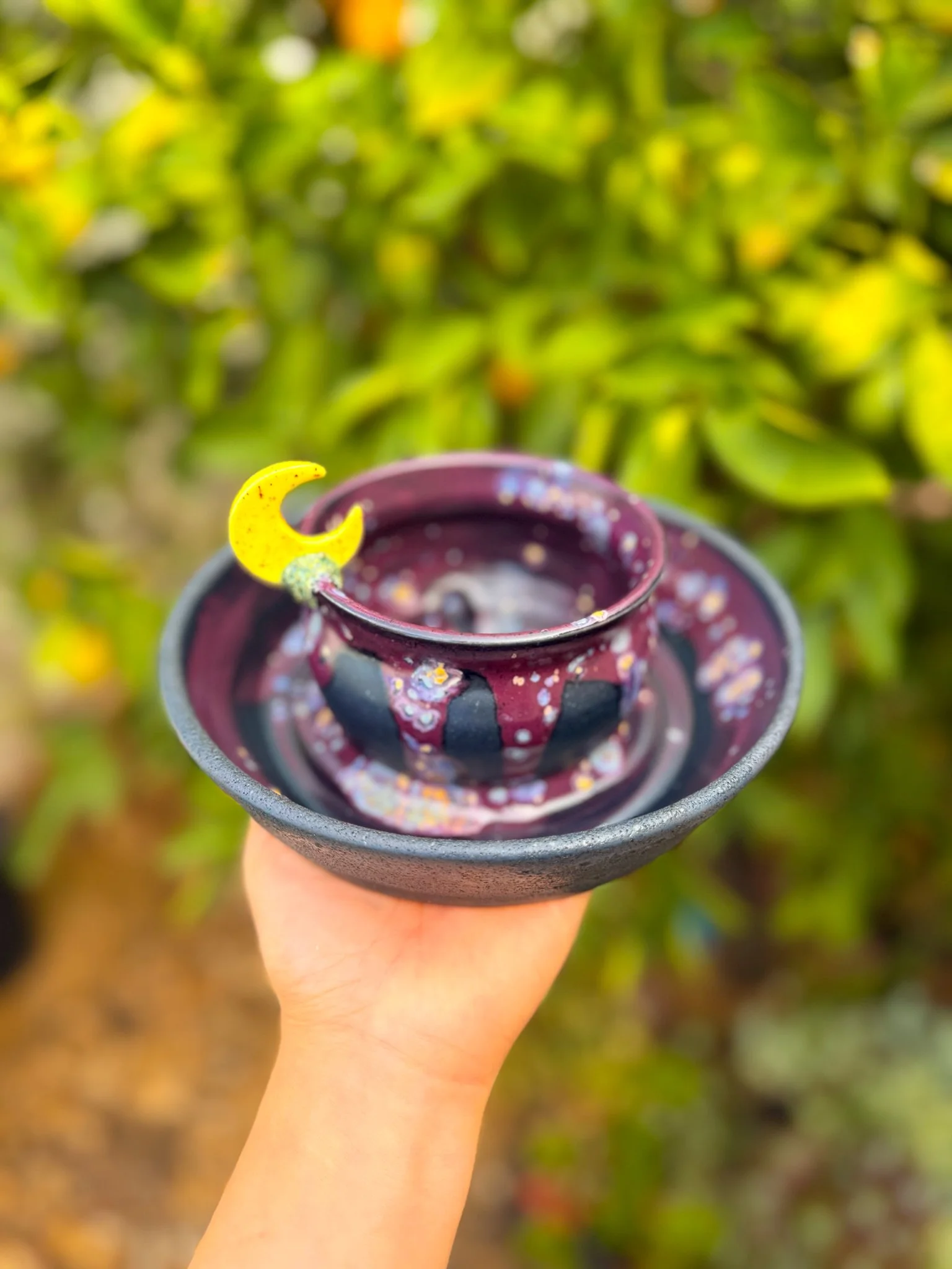 Potion C (cauldron, crescent)