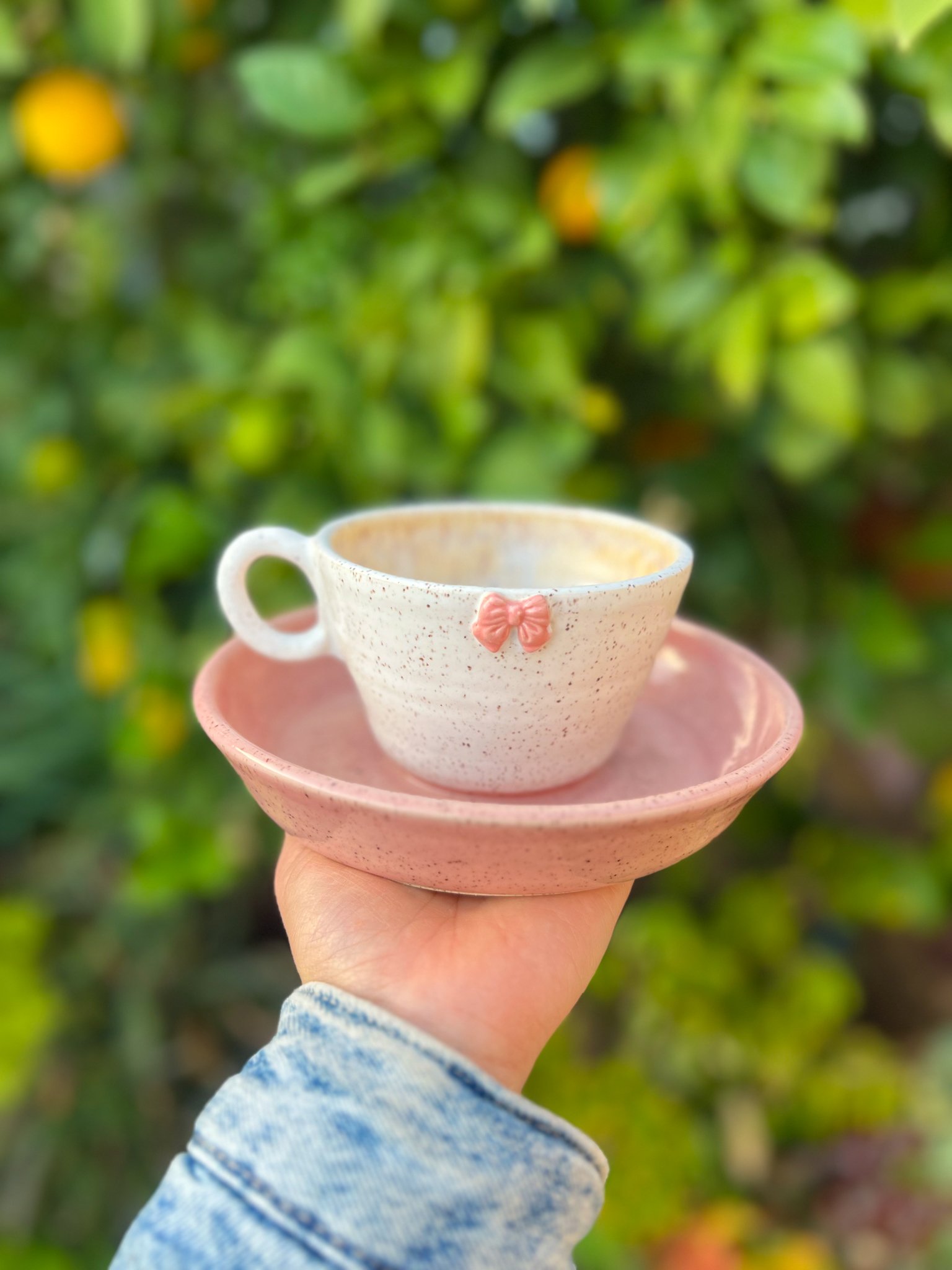 Pink K (teacup, bow)