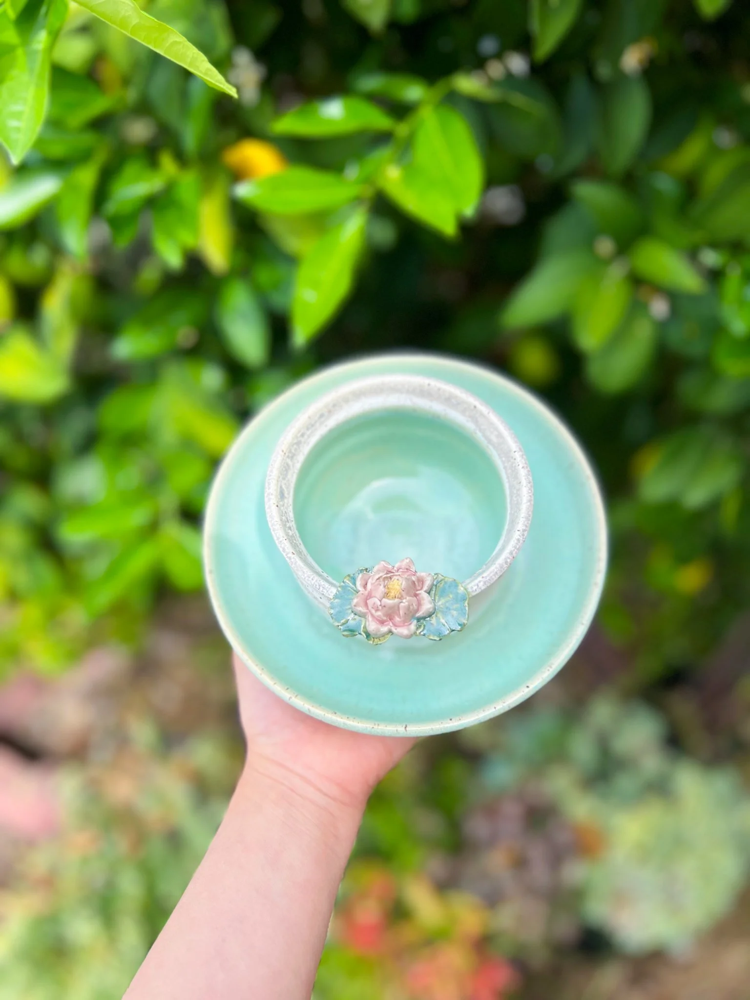 Misty B (Round, Lotus)