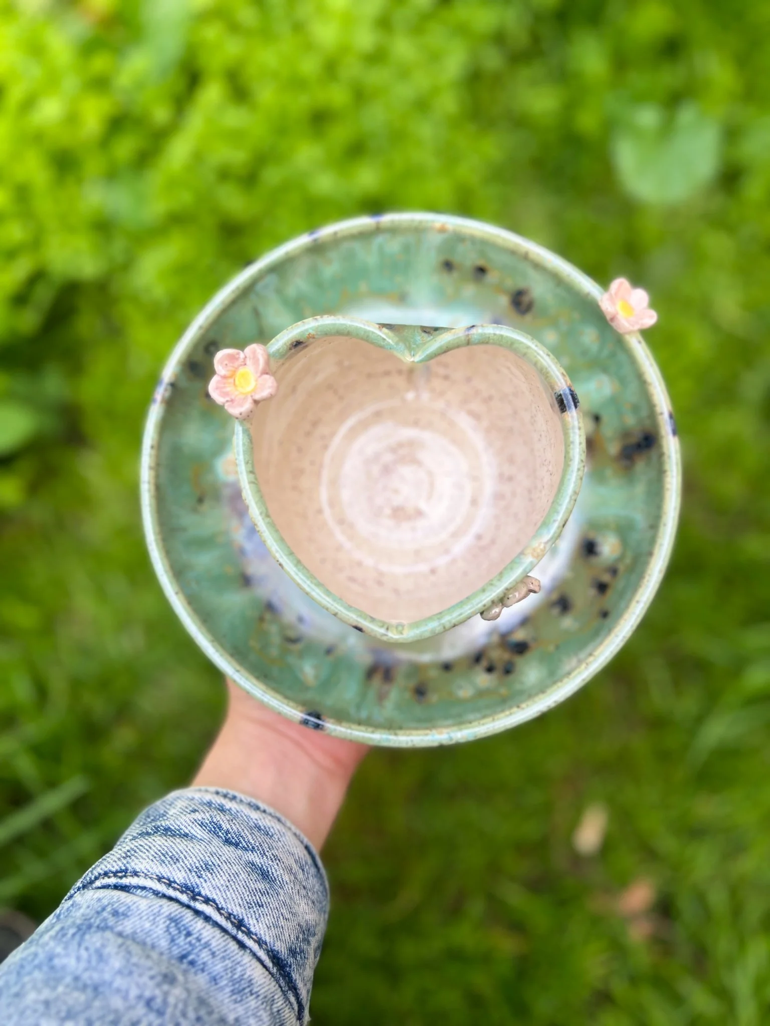 Everglade D (heart, 3 daisies)