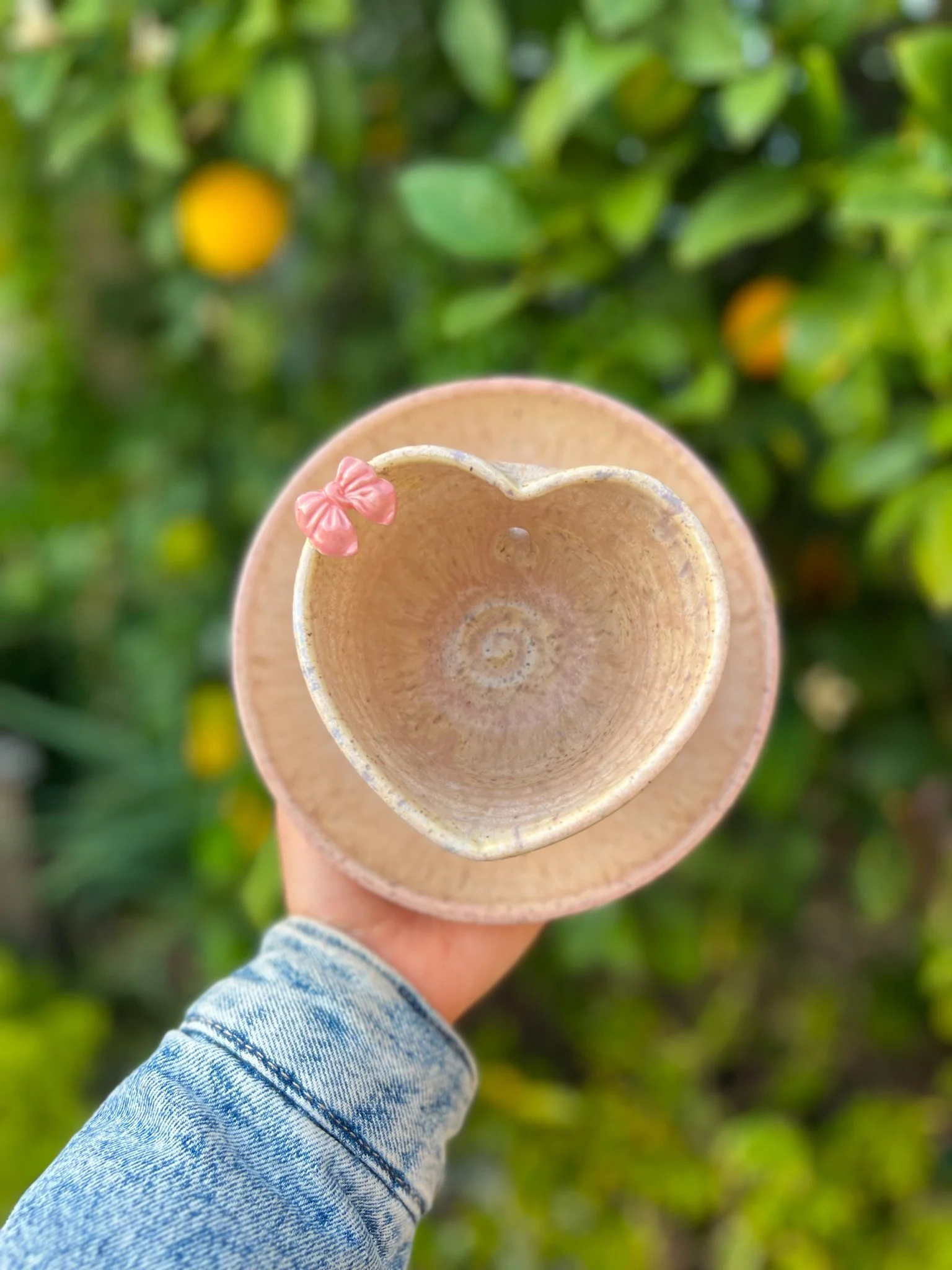 Pink F (heart, puffy bow)