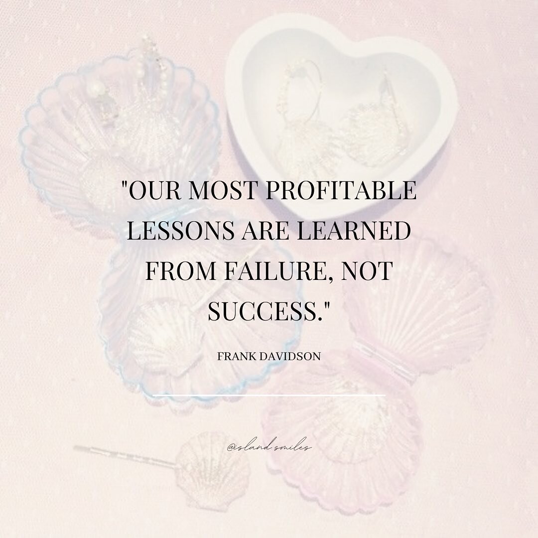 Happy Wednesday ☁️ here&rsquo;s some motivation to help you get through this 🐫 hump day ✨

.
.
.
.
.
#teethwhitening #teethwhiteningtoronto #teethwhiteningscarborough #teethwhiteningajax #teethwhiteningpickering #torontoteethwhitening #torontotoothg