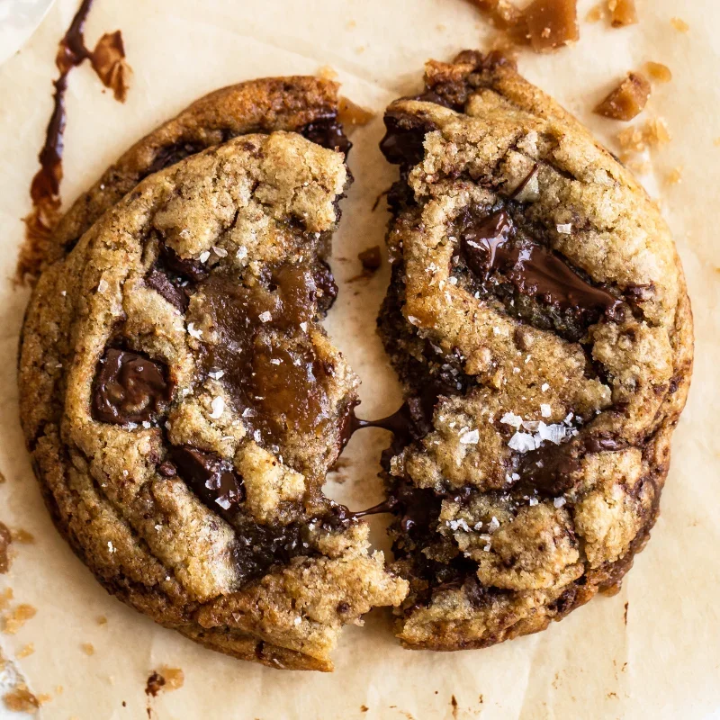 browned-butter-toffee-chocolate-chip-cookies-SQUARE.webp
