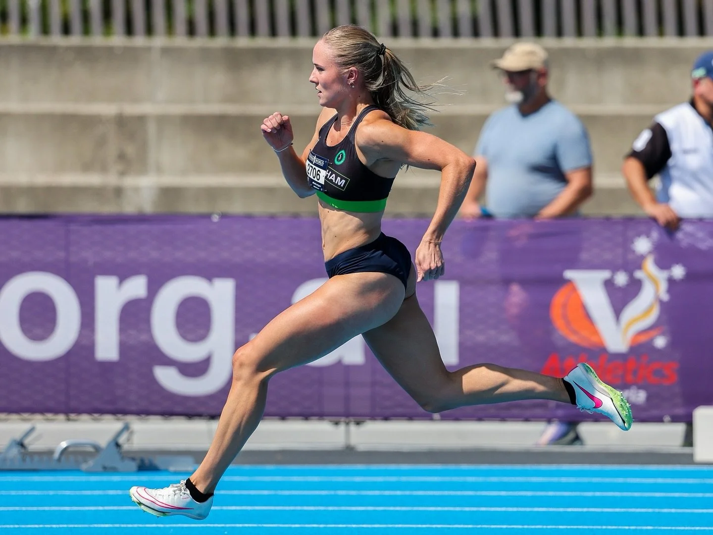 💚🖤💚🖤

More 📸 from the weekend thanks to @ss__athletics &amp; @athleticsvictoria 

#sandyaths #athletics #trackandfield