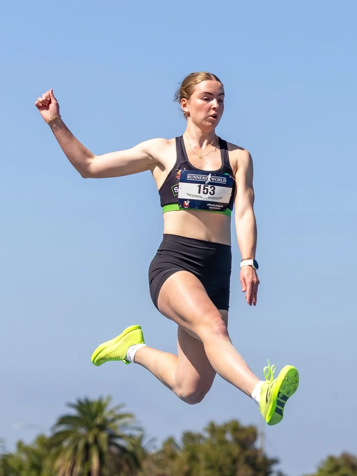 More Sandy athletes in action from the State Champs 💚🖤

📸 thanks to @ehn_sea 

#trackandfield #athletics