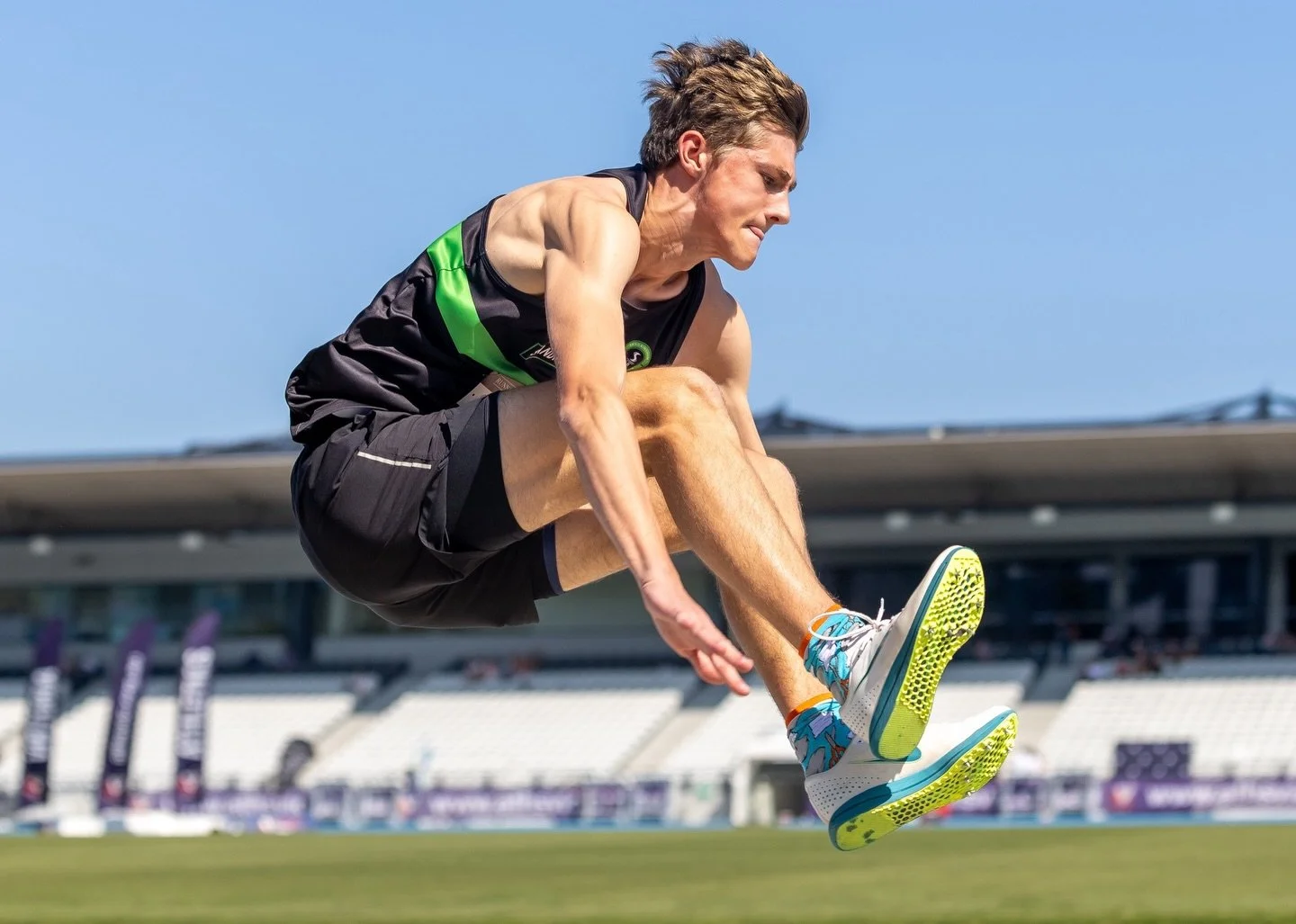 We keep finding more photos so please enjoy 💚🖤💚🖤💚🖤

#athletics #trackandfield