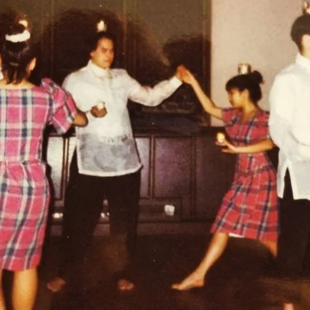 Pandango sa ilaw Boston College 1996.JPG