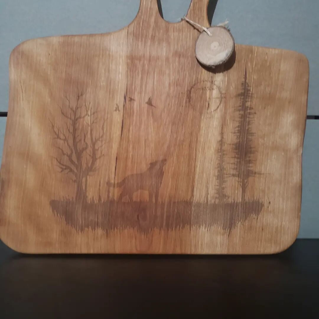 Working on updating the website. Got lots of things previously unlisted. Keep checking northwoodsroughcuts.com for updates. 

#madeinmaine #buylocal #mainewoodworker #mainebusinessowner #mainelife