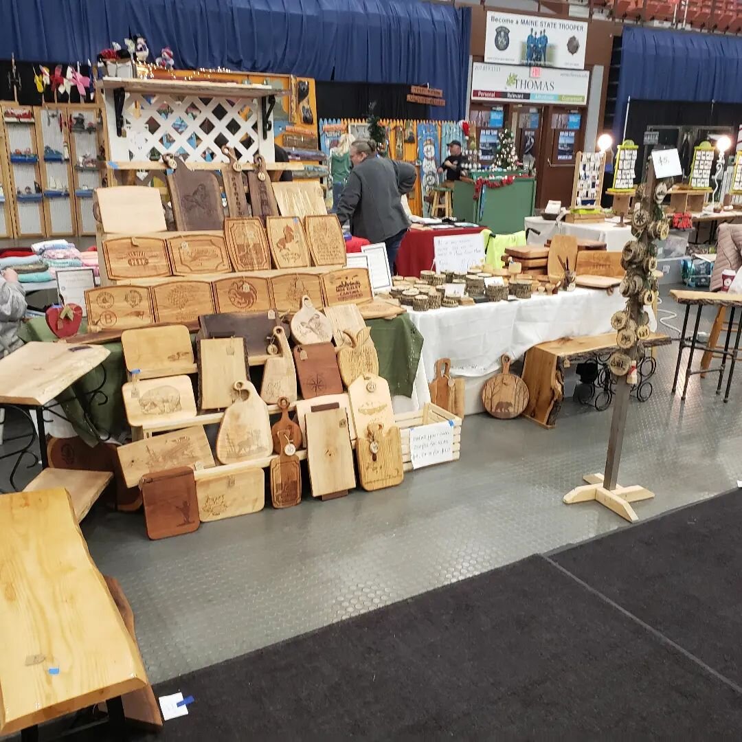 Day 2 at the Civic Center. Here until 4
#madeinmaine #mainewoodworker #craftfair #shoplocal
