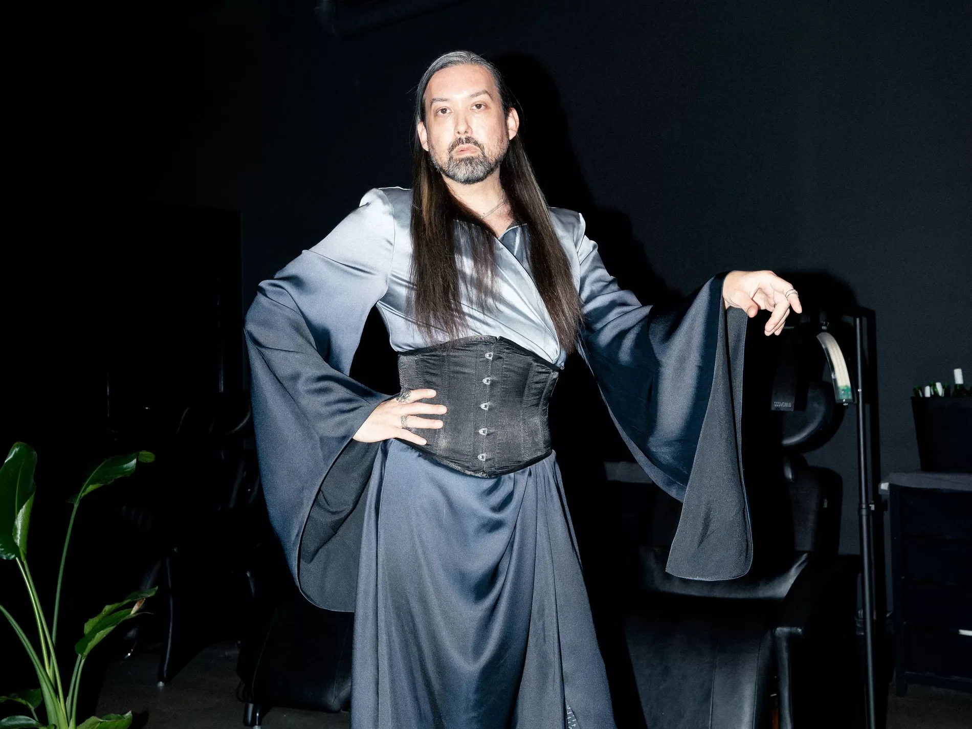 Bubbles, burgers and drag: Brow master Thomas McEntee kicks off Stockholm Pride with an intimate soiree