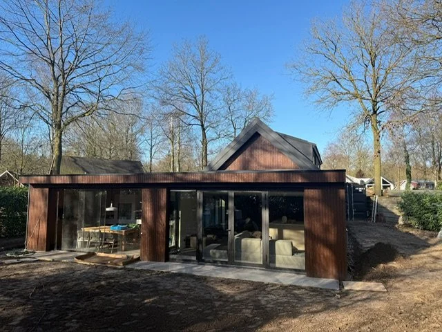 Aanbouw en modernisatie woning in Vinkel