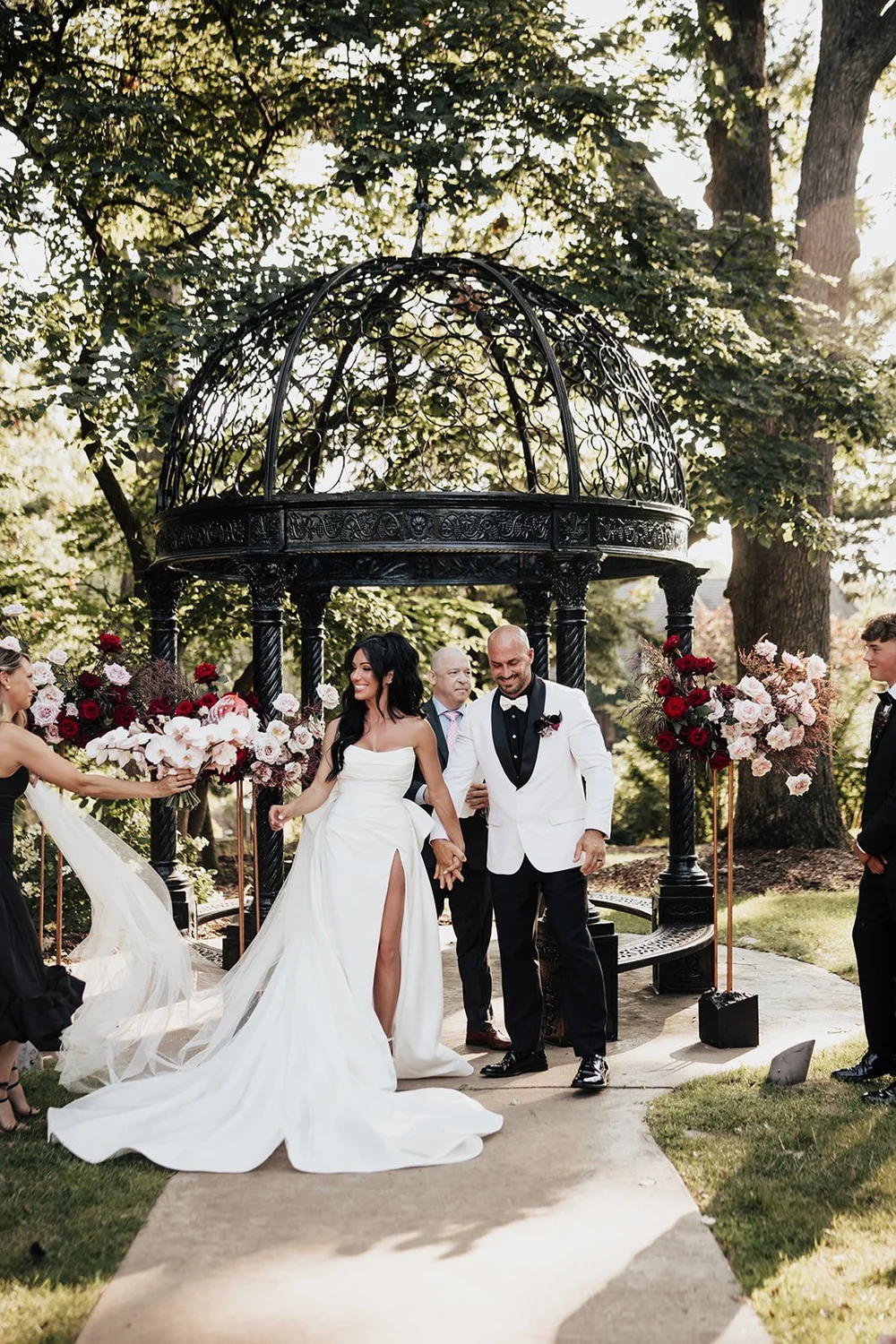 Niki + Derek wedding gallery