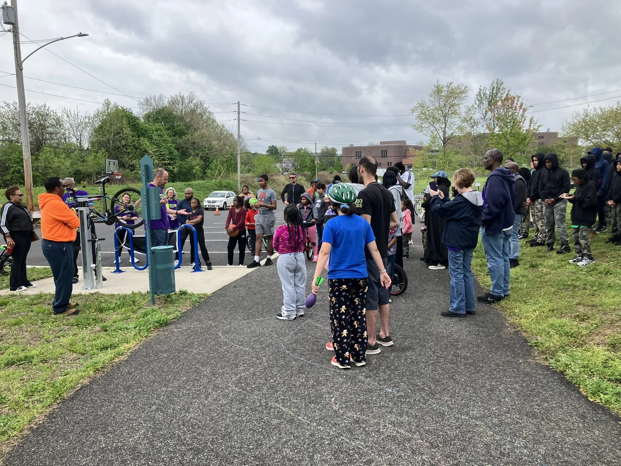 "Celebrate Trails Day" Attracts Crowd to Eyre Park