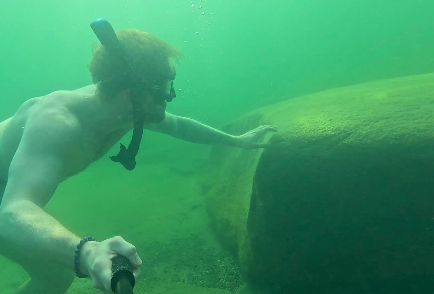 Snorkeling/ free diving adventures in Lake Ontario from a couple days ago. It&rsquo;s always fun to explore the same places I frequented all last season and see how they look now. This time of year there&rsquo;s almost no vegetation under water. Not 
