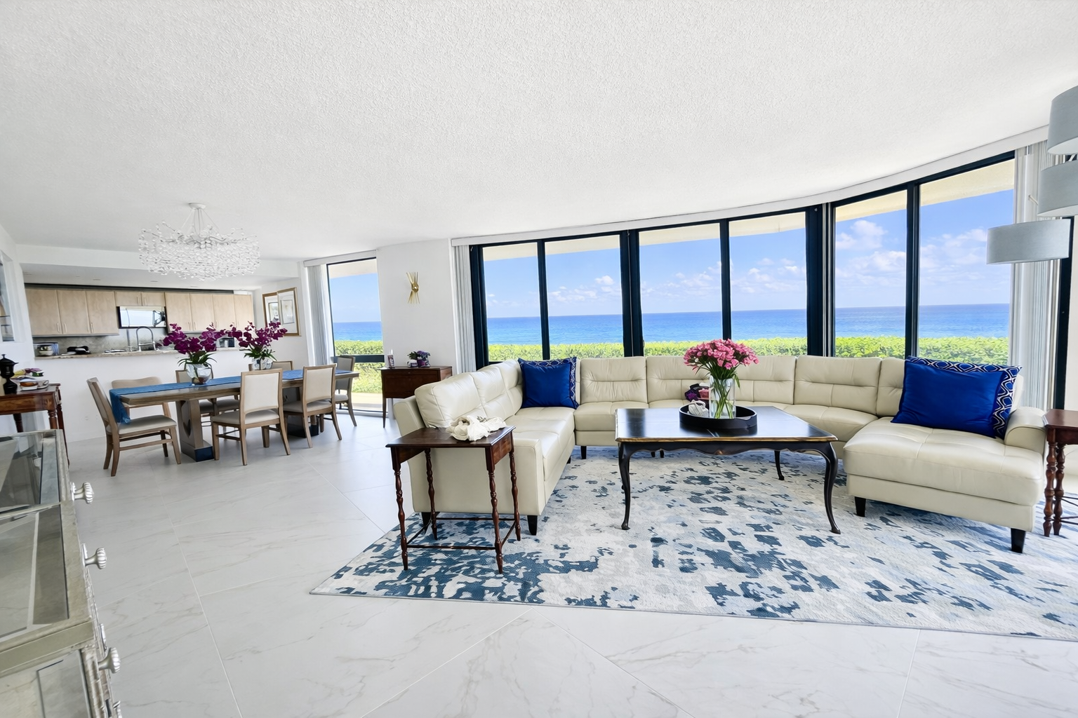 Living Room Pic 2.png