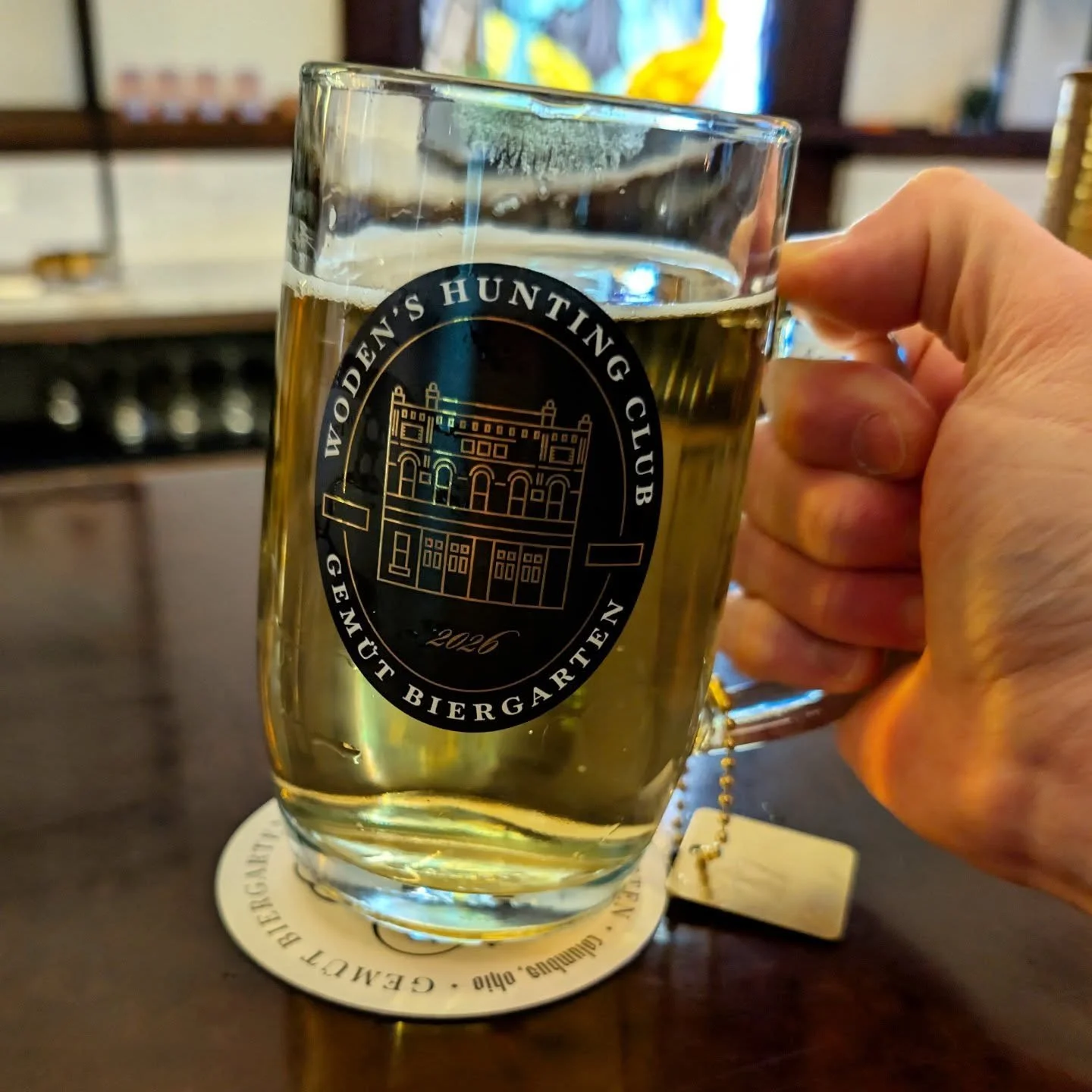 New year, new mug! Swung by @gemutbiergarten to pick up last year's mug and to get a pint of Helles in the new one! Really digging the shape of this one, it's got a good heft to it.