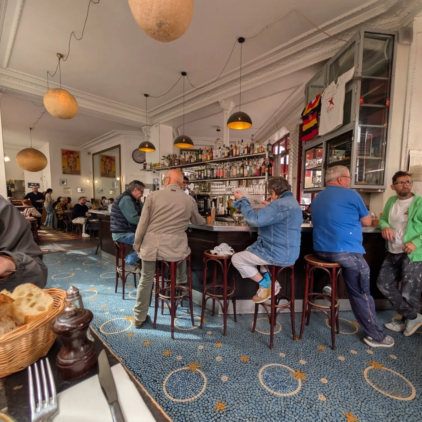 Finding myself genuinely missing Paris after getting a small hectic taste the other month, especially the bistro outside our hotel, L'&Eacute;toile de Montmartre (The Star of Montmartre). We had stopped in for a light bite to eat at one point after w