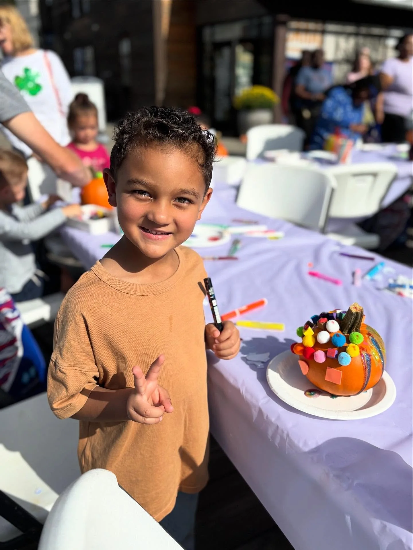 We spent a dreamy day at the @buffalowaterfront Fall Fest last Saturday! We painted 300 pumpkins in 3 hours and the vibe was 🪄! So many smiles and so much positive energy. 💫🎃💫 Thanks for having us @buffalowaterfront and thanks to everyone who cre