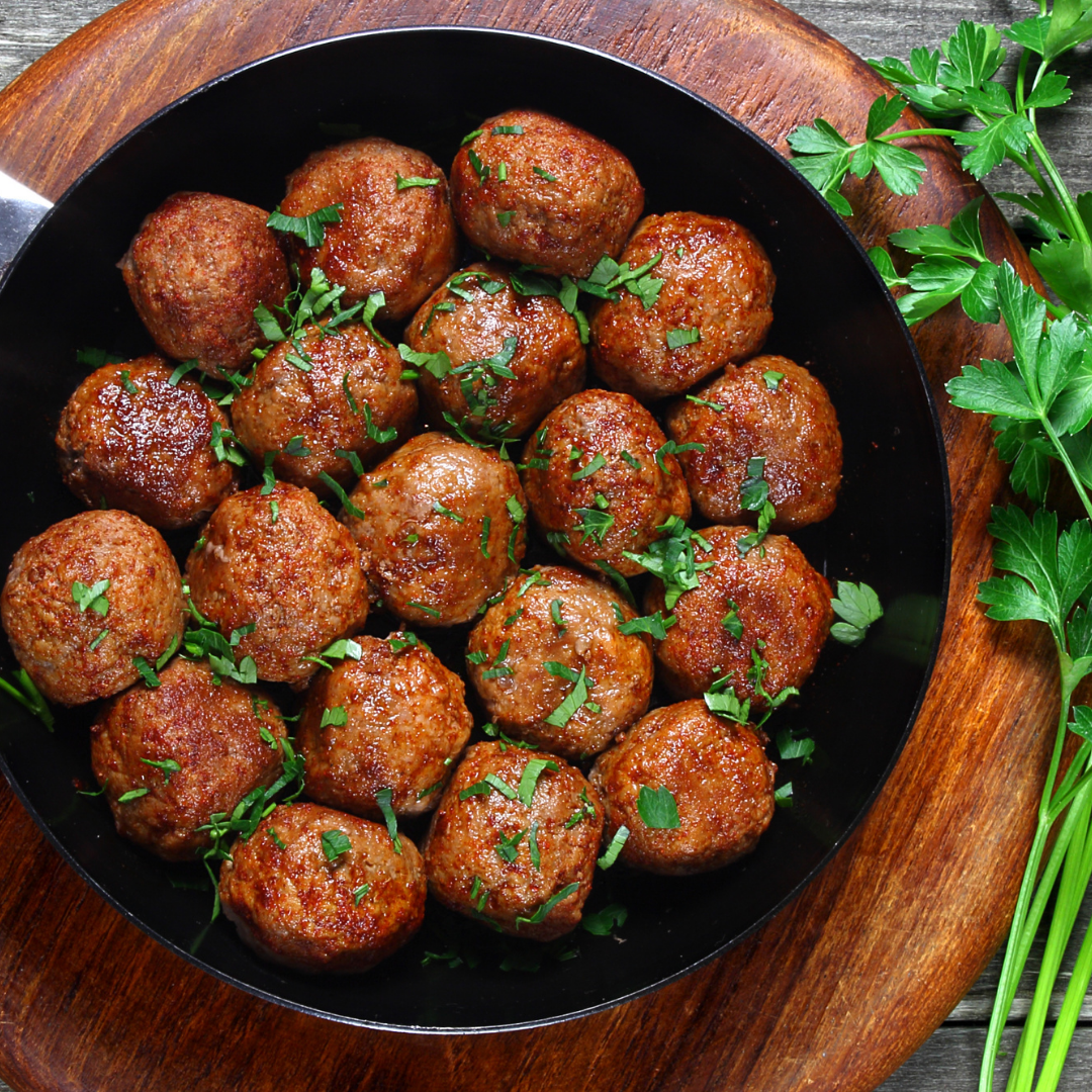 Greek-Turkey-Meatballs-Tzaziki-Sauce.png