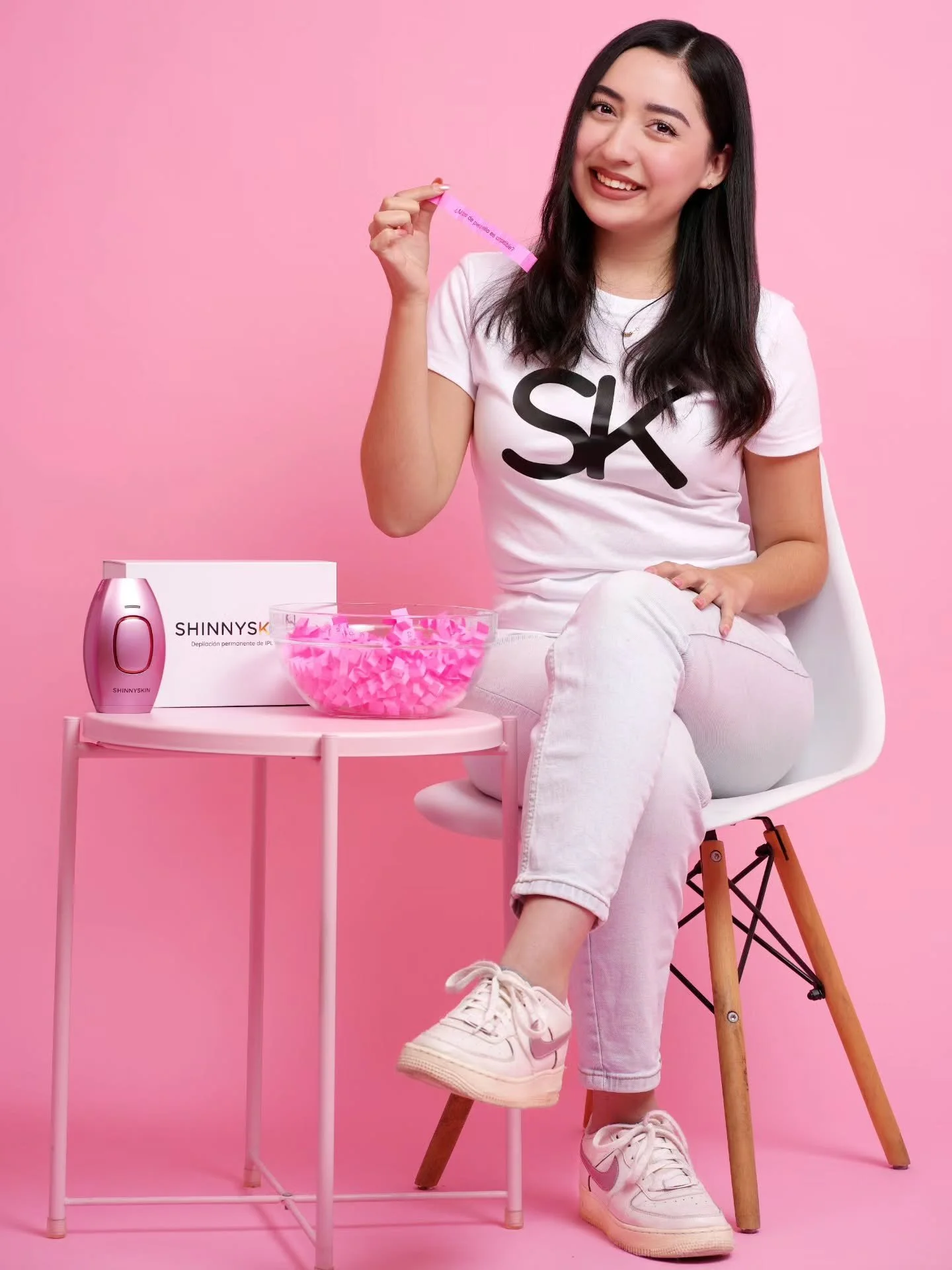 Lo m&aacute;s interesante de esta producci&oacute;n&hellip; es que el contenido que creamos para el cliente fue robado. 😵&zwj;💫

As&iacute;, sin m&aacute;s. Su competencia lo rob&oacute;, lo us&oacute; en sus anuncios&hellip; como si fuera suyo.

L