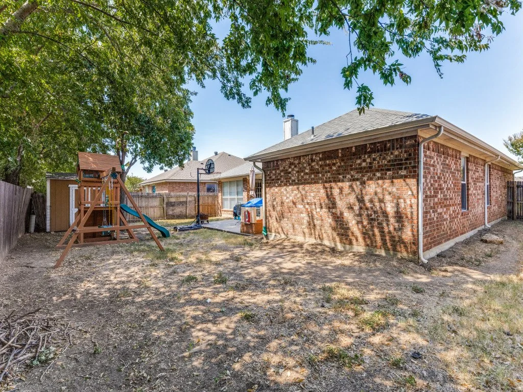 420-marsha-st-saginaw-tx-76179-MLS-25.jpg