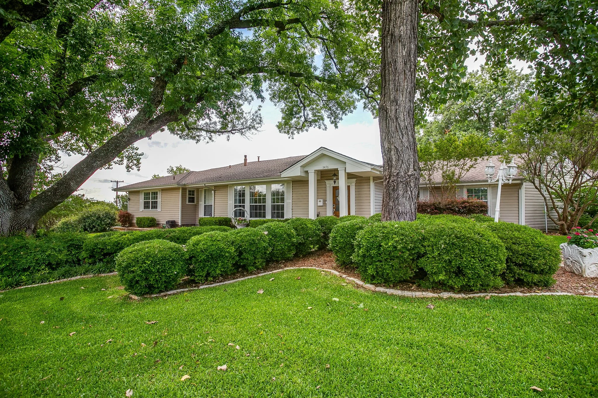 3476 Wellington Rd (15 of 77).jpg