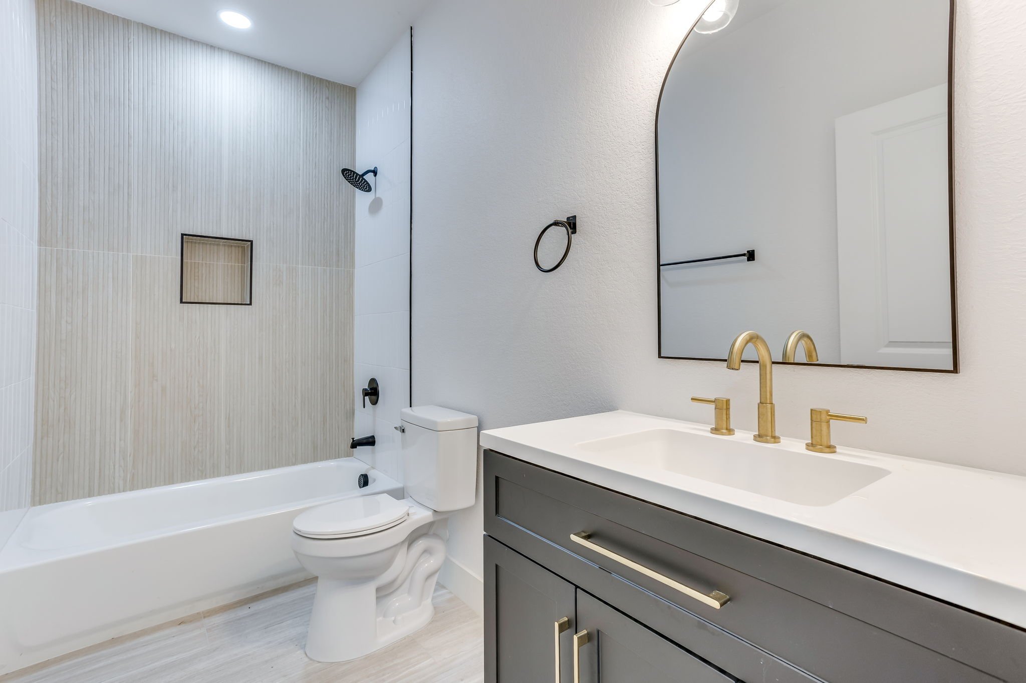 3828 Winfield Ave (36 of 44).jpg