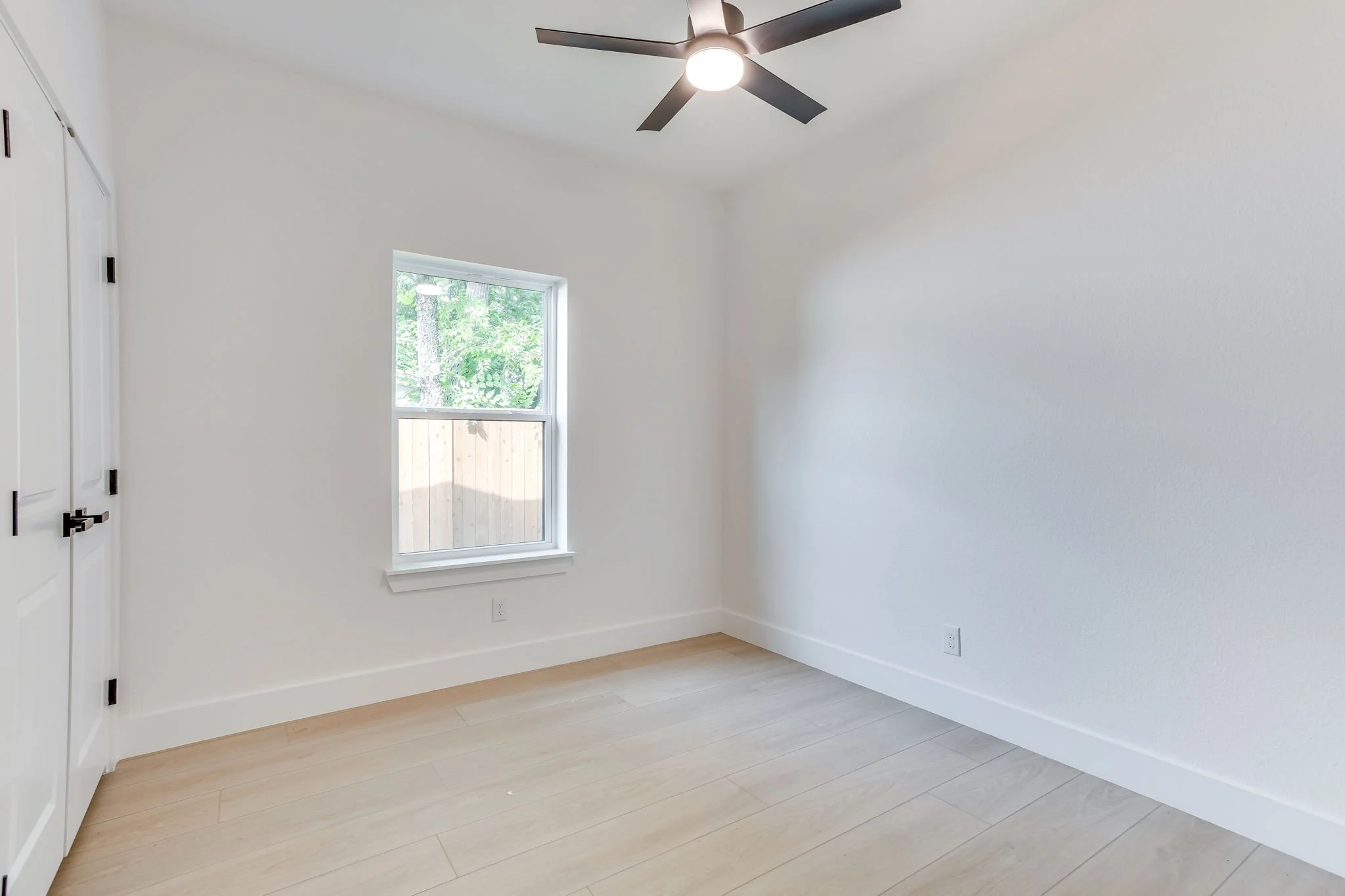 3828 Winfield Ave (33 of 44).jpg
