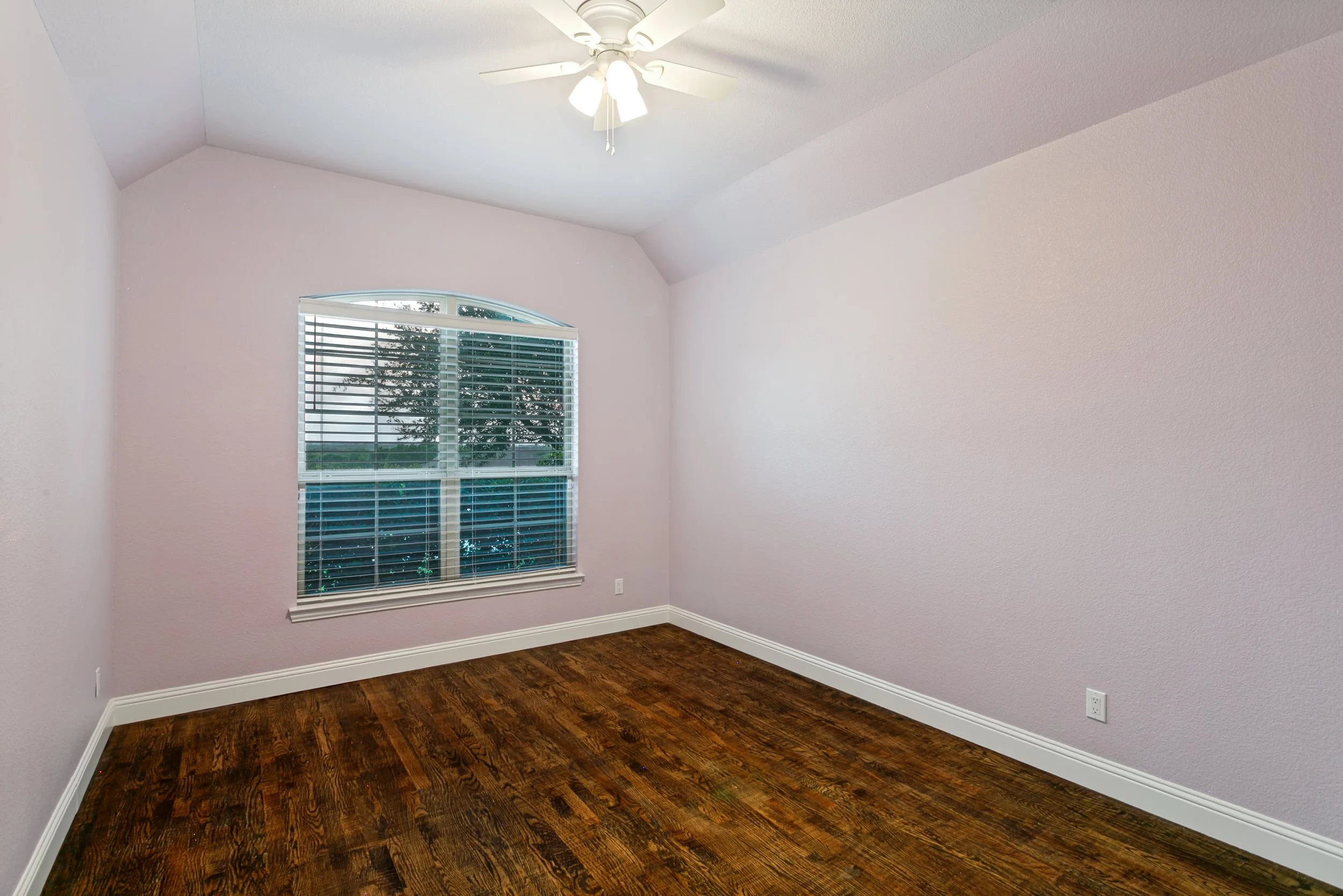 12048-mustang-wells-dr-fort-worth-tx-76126-High-Res-17.jpg