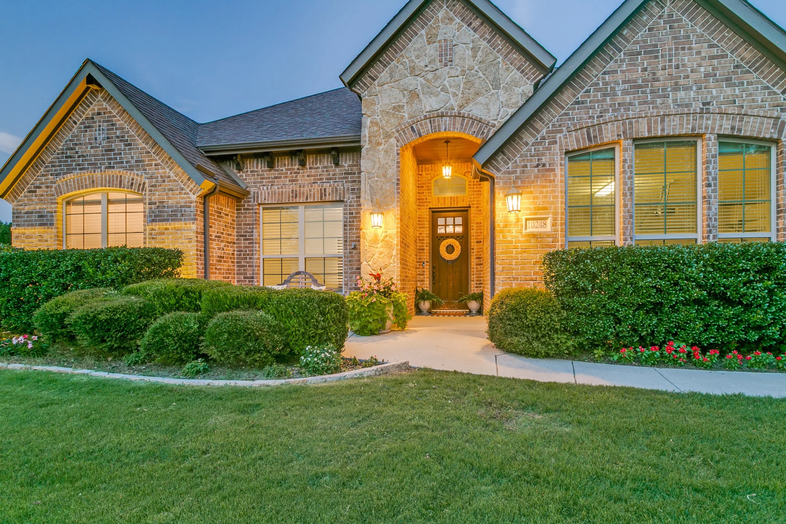 12048-mustang-wells-dr-fort-worth-tx-76126-High-Res-2.jpg