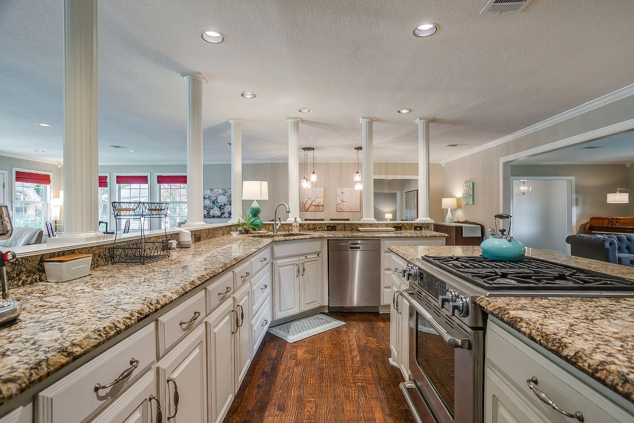 3476 Wellington Rd (34 of 77).jpg