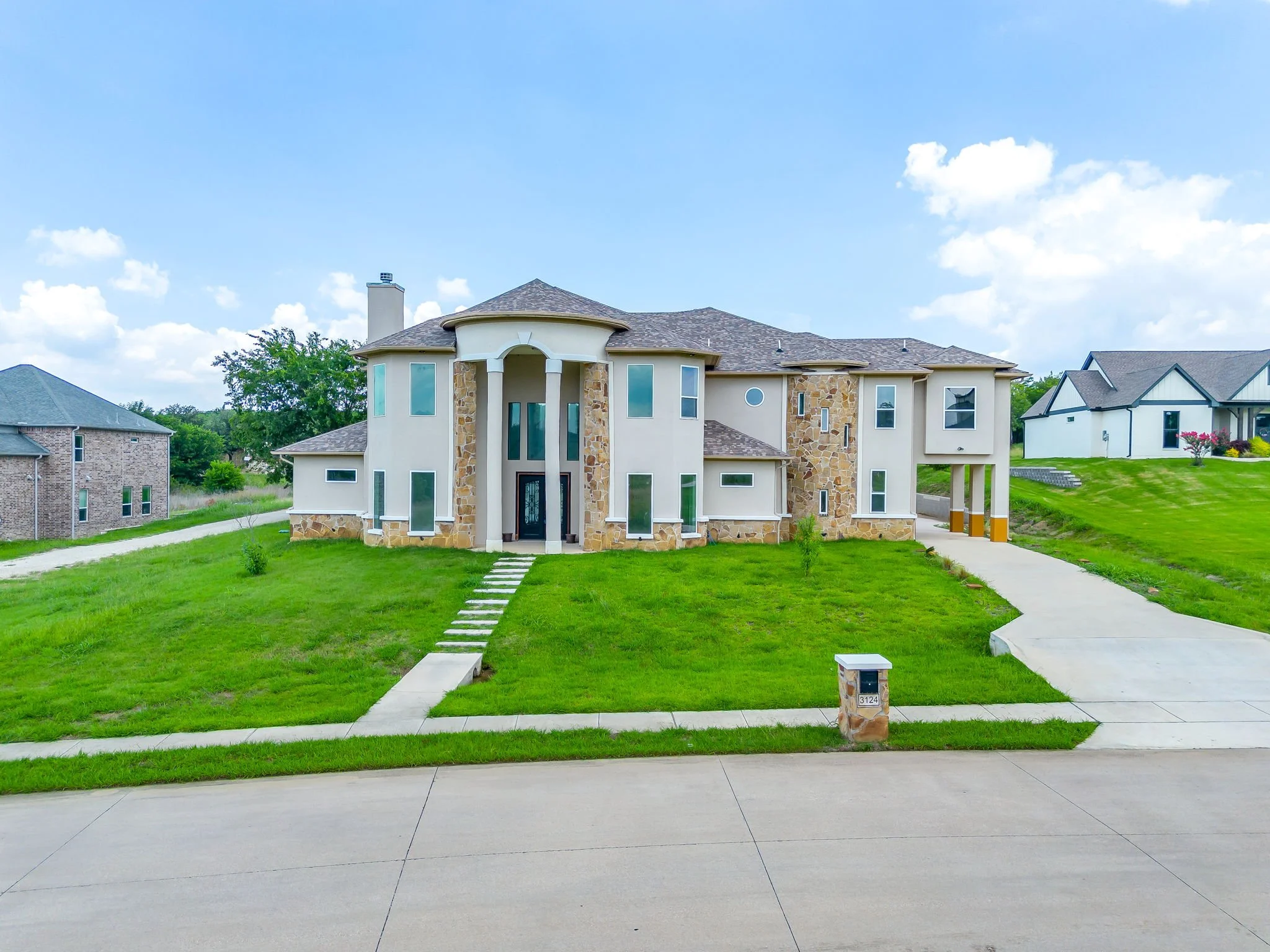 3124 Koscher Dr (12 of 57).jpg