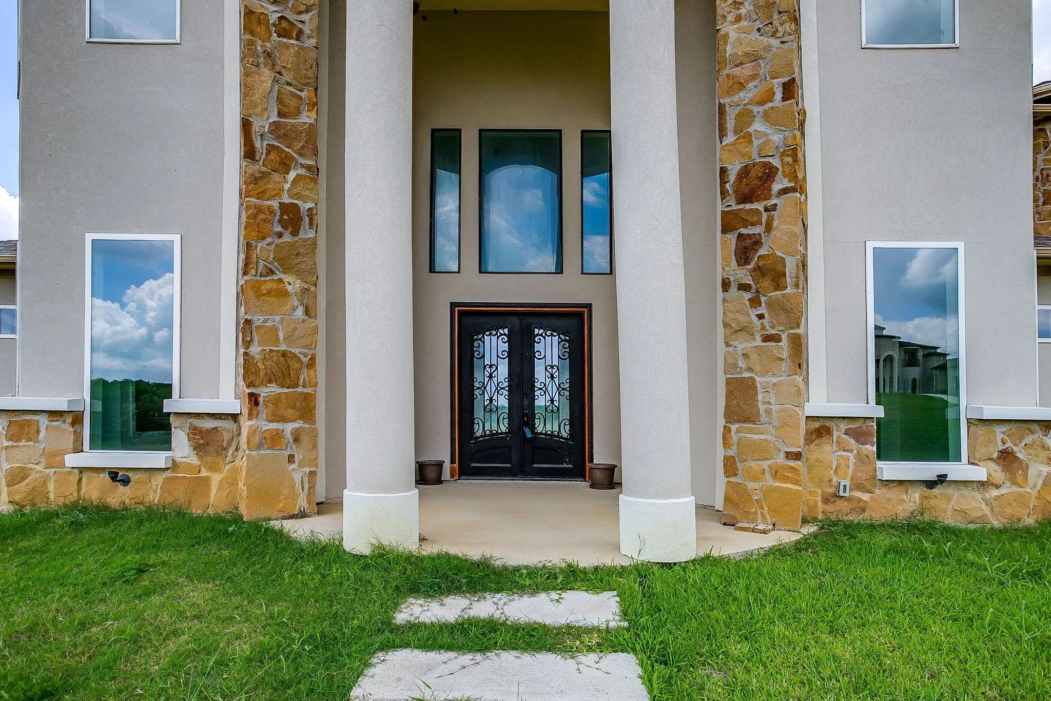 3124 Koscher Dr (14 of 57).jpg