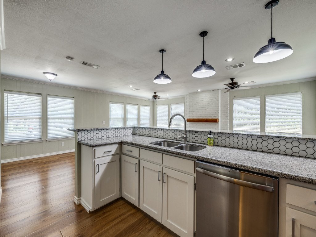 1513-ems-rd-w-fort-worth-tx-76116-MLS-10.jpg