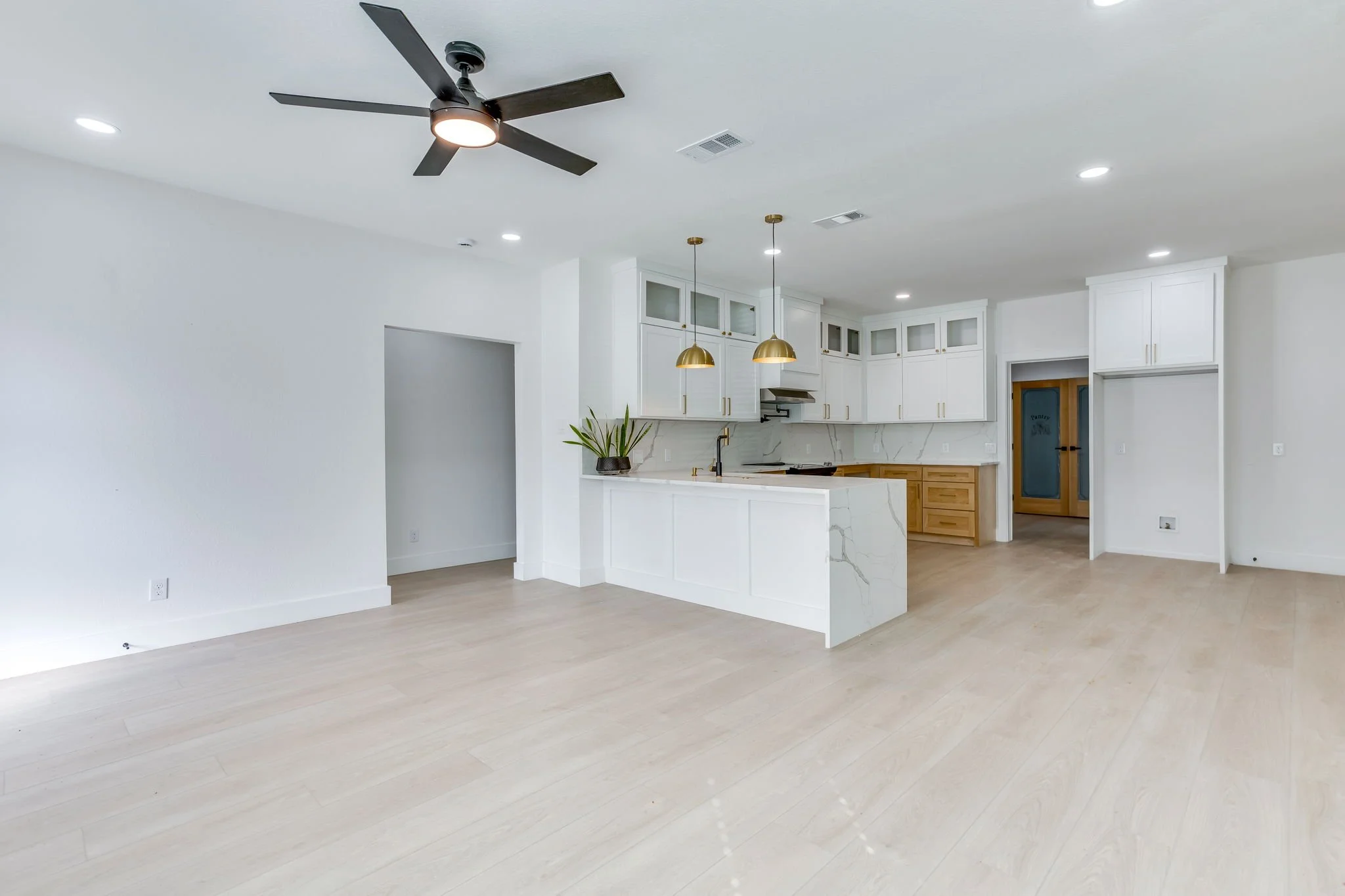 3828 Winfield Ave (8 of 44).jpg