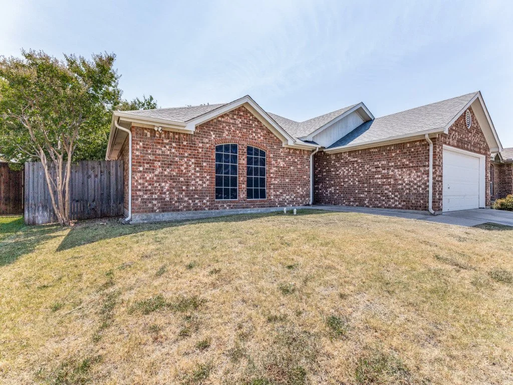 420-marsha-st-saginaw-tx-76179-MLS-2.jpg