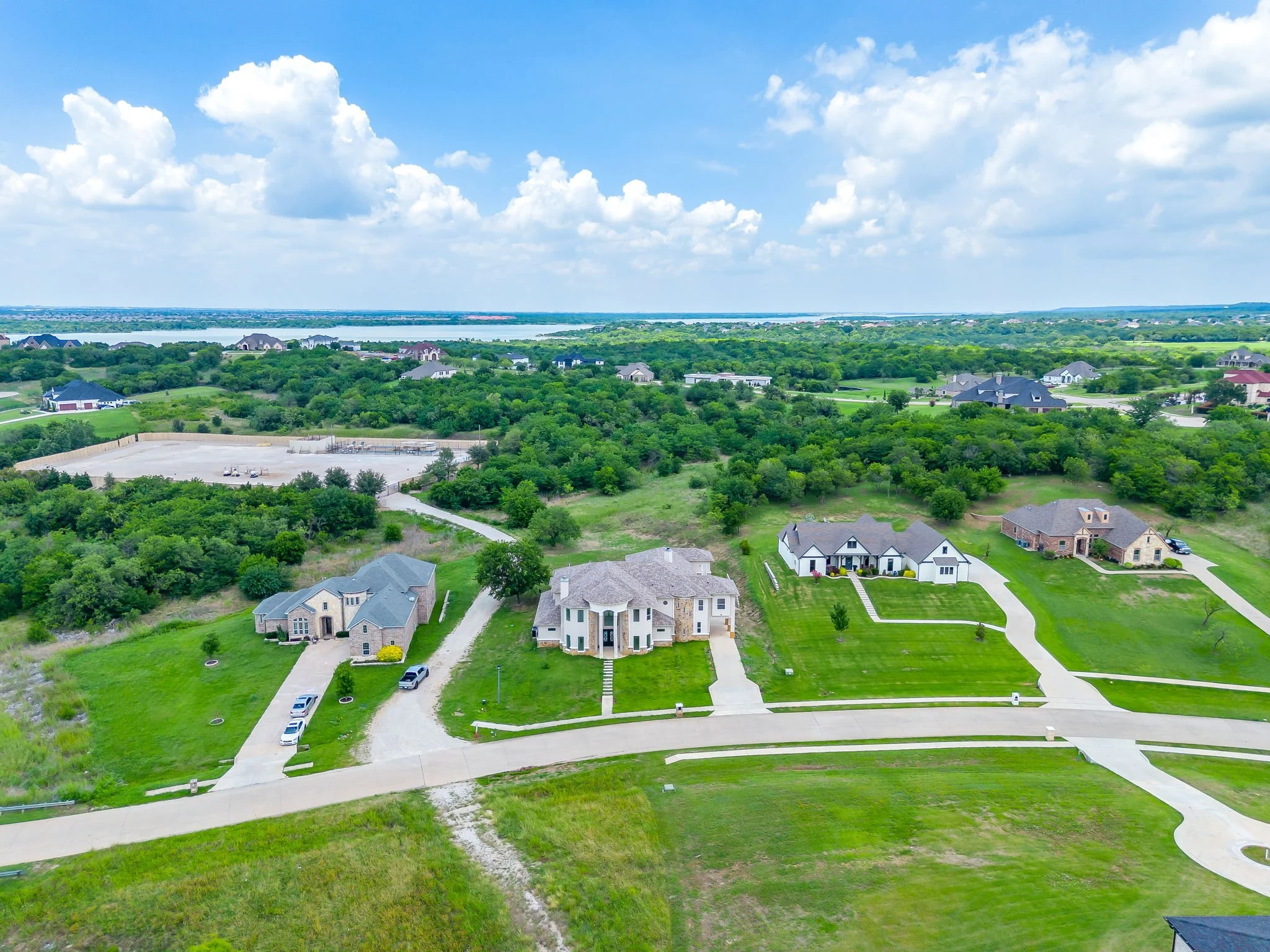 3124 Koscher Dr (3 of 57).jpg