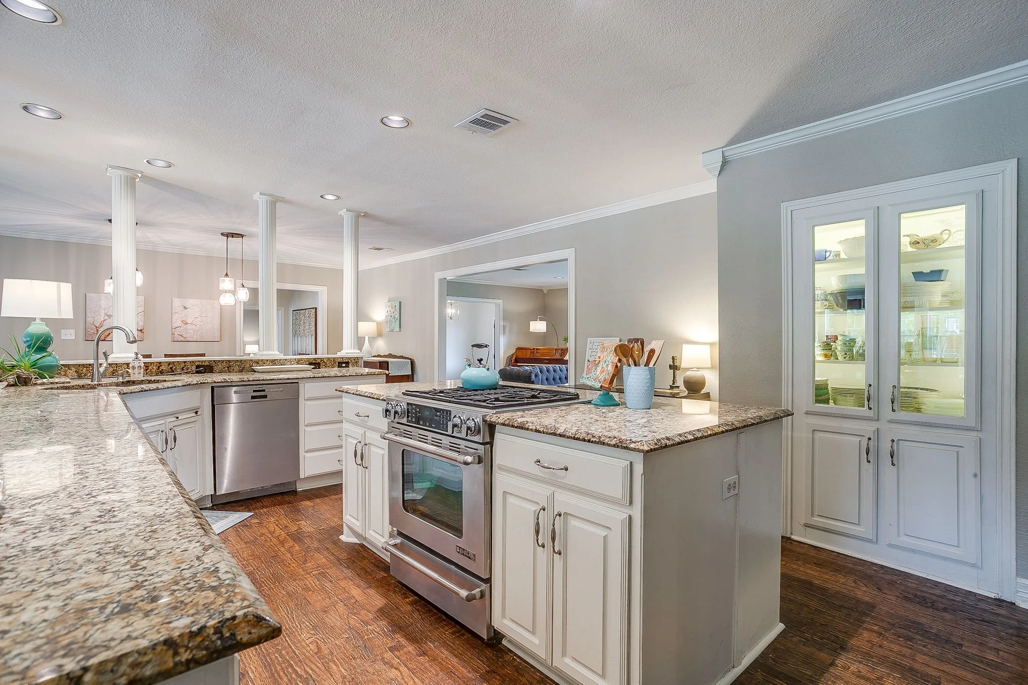 3476 Wellington Rd (35 of 77).jpg