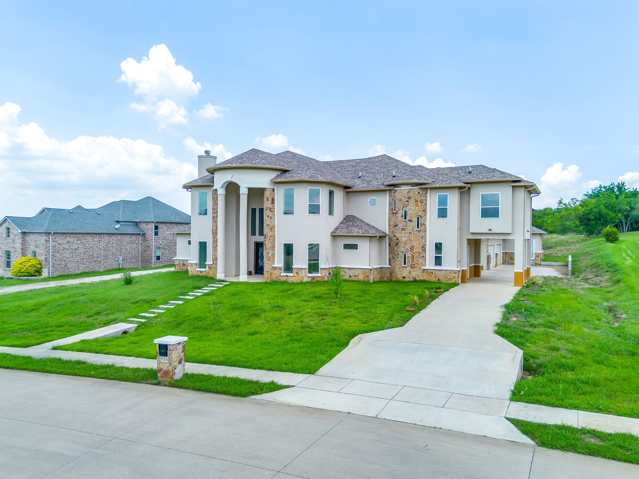 3124 Koscher Dr (13 of 57).jpg