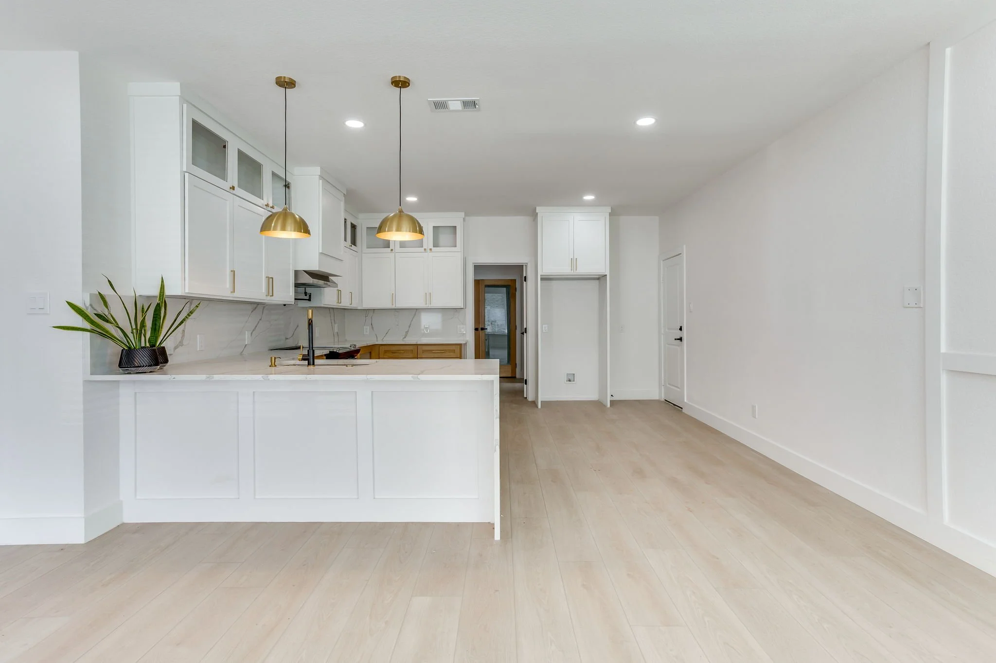 3828 Winfield Ave (11 of 44).jpg