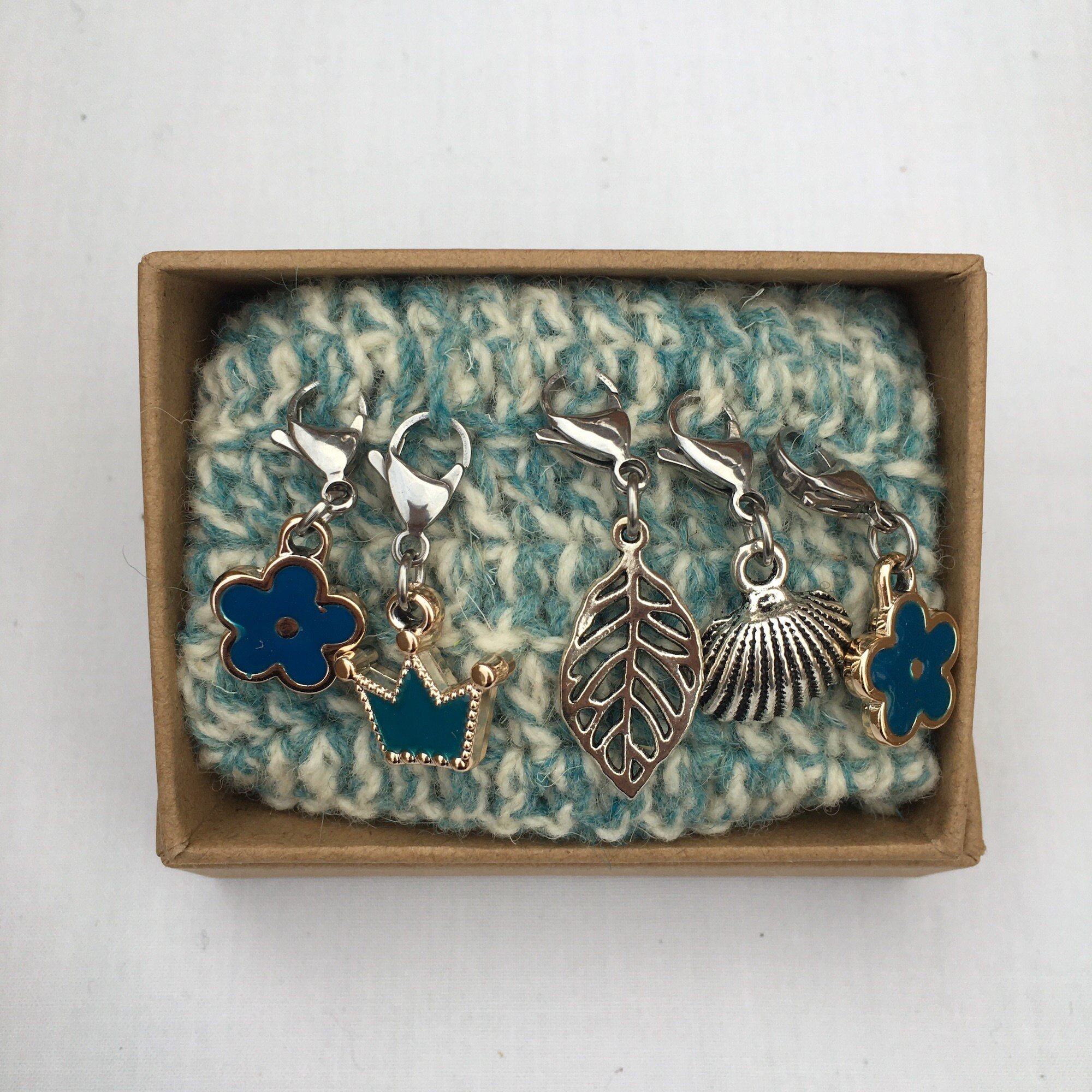 https://i.etsystatic.com/9238221/r/il/33a0e9/4493214529/il_fullxfull.4493214529_chgc.jpg