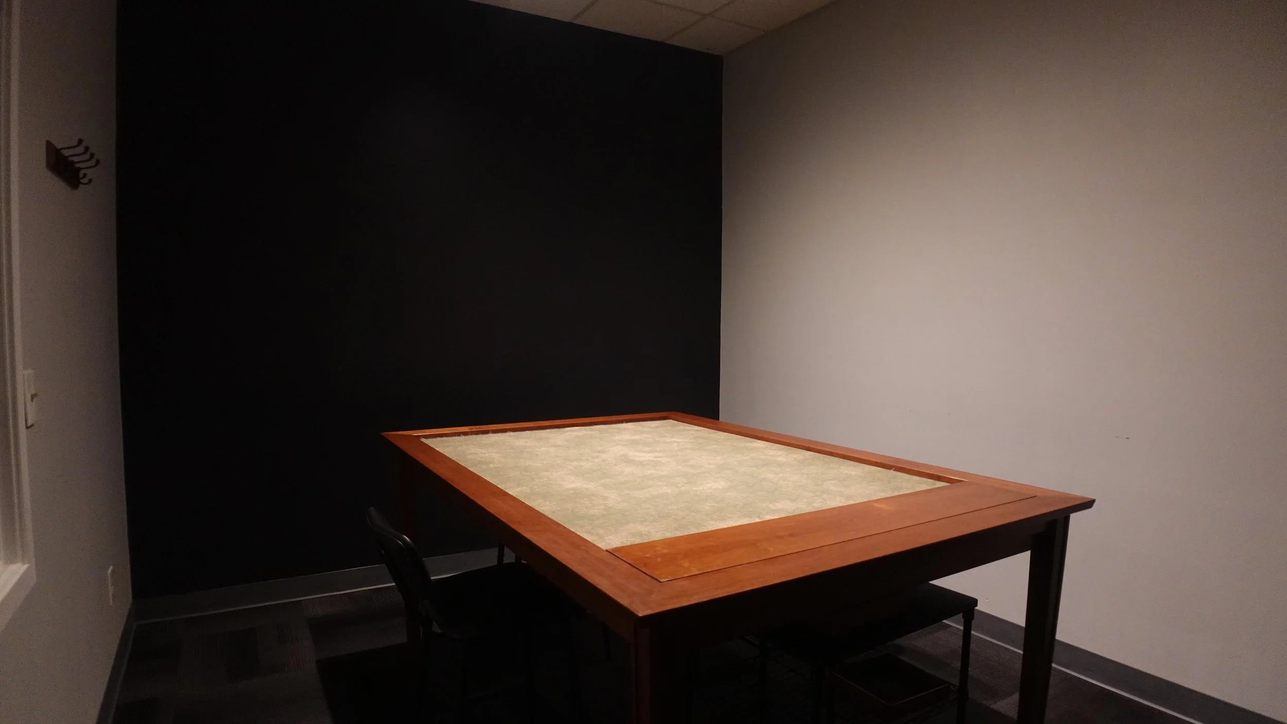 Breakout Room - Inset Table