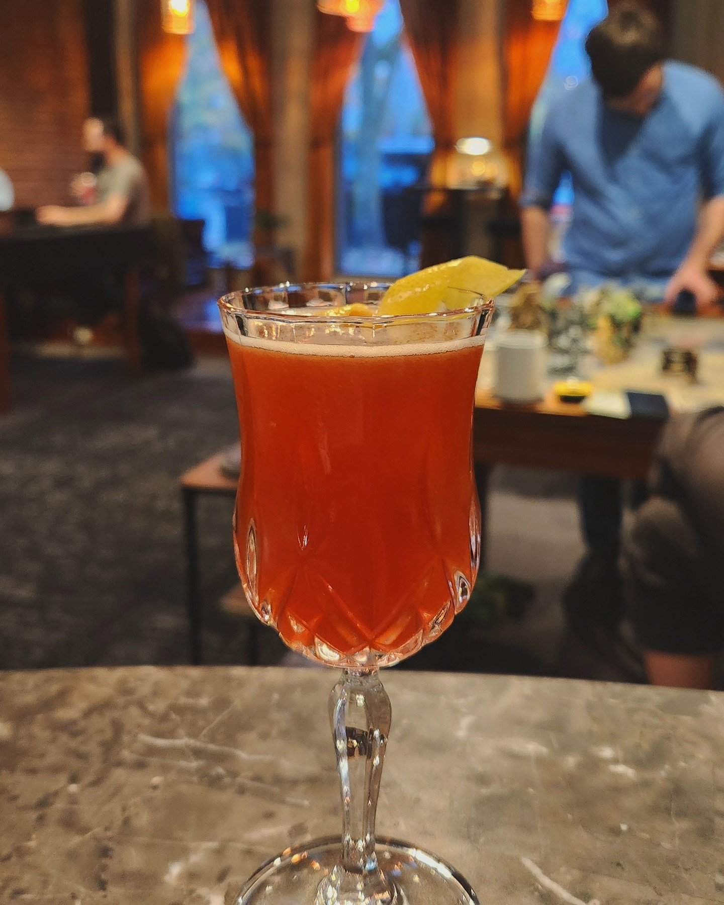 The Edgewise is an NA take on a Last Word that combines @wilderton_free's Lustre with @drinkthepathfinder, a house blackberry simple syrup and fresh lemon juice. 

Thanks to @primewineandspiritswa for helping us select all our tasty NA spirits!