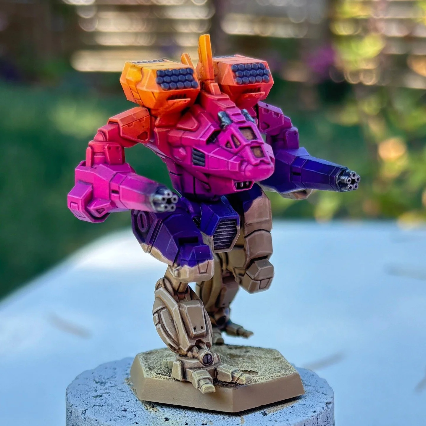 Virtual Hobby Workshop! On Saturday January 25th we are hosting SWORD OF POWER, a workshop on paint blending for miniatures. Something we often see is folks talking about how hard it is to execute blends. Even following youtube tutorials, getting tha