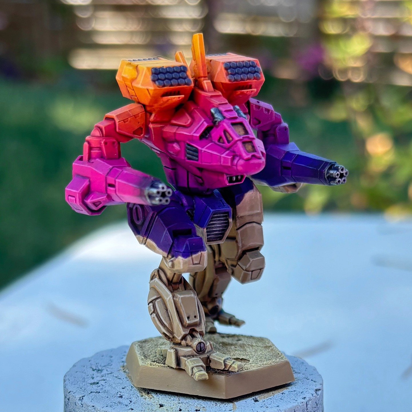 Virtual Hobby Workshop! On Saturday January 25th we are hosting SWORD OF POWER, a workshop on paint blending for miniatures. Something we often see is folks talking about how hard it is to execute blends. Even following youtube tutorials, getting tha