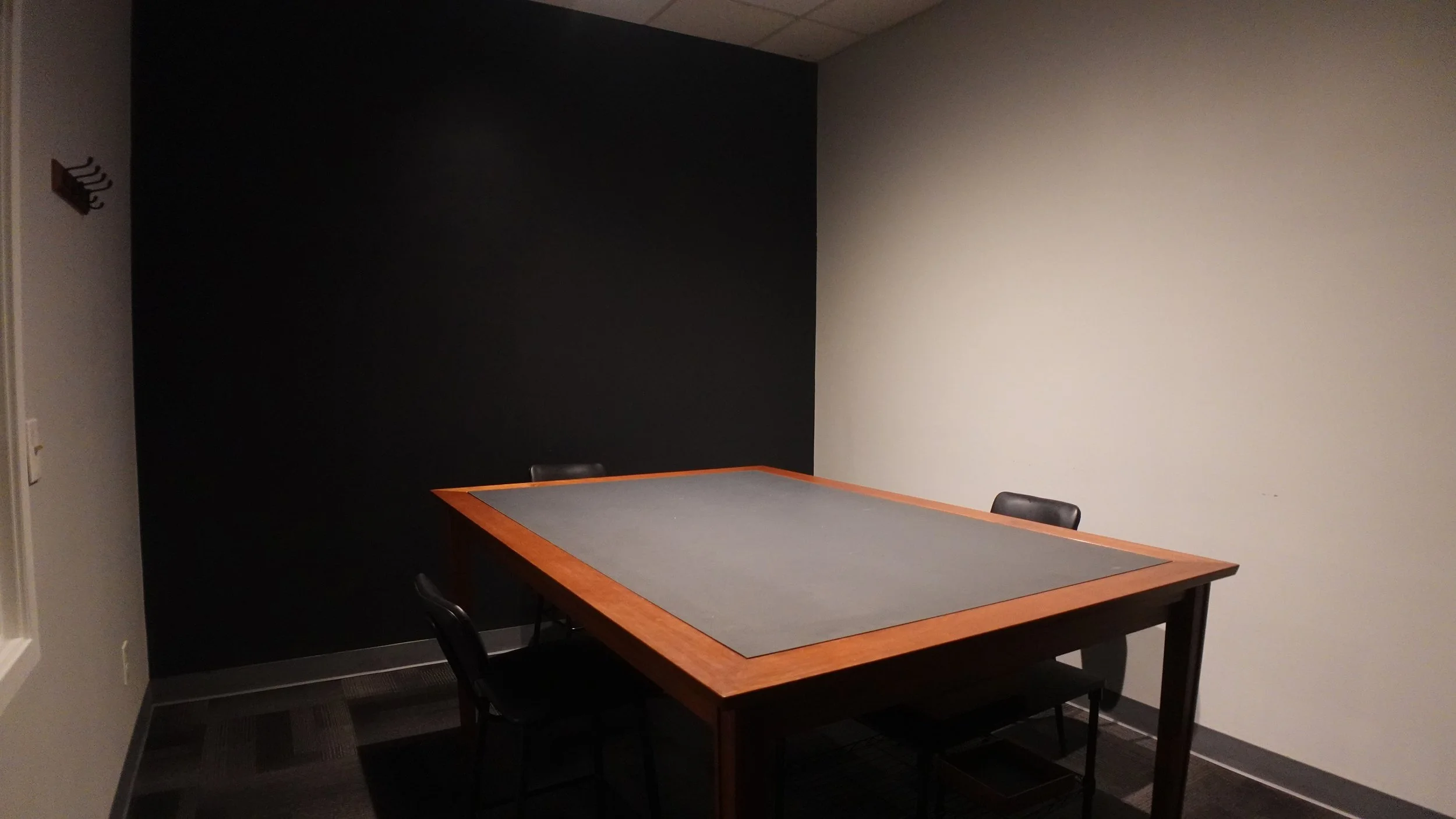 Breakout Room - Flush Table