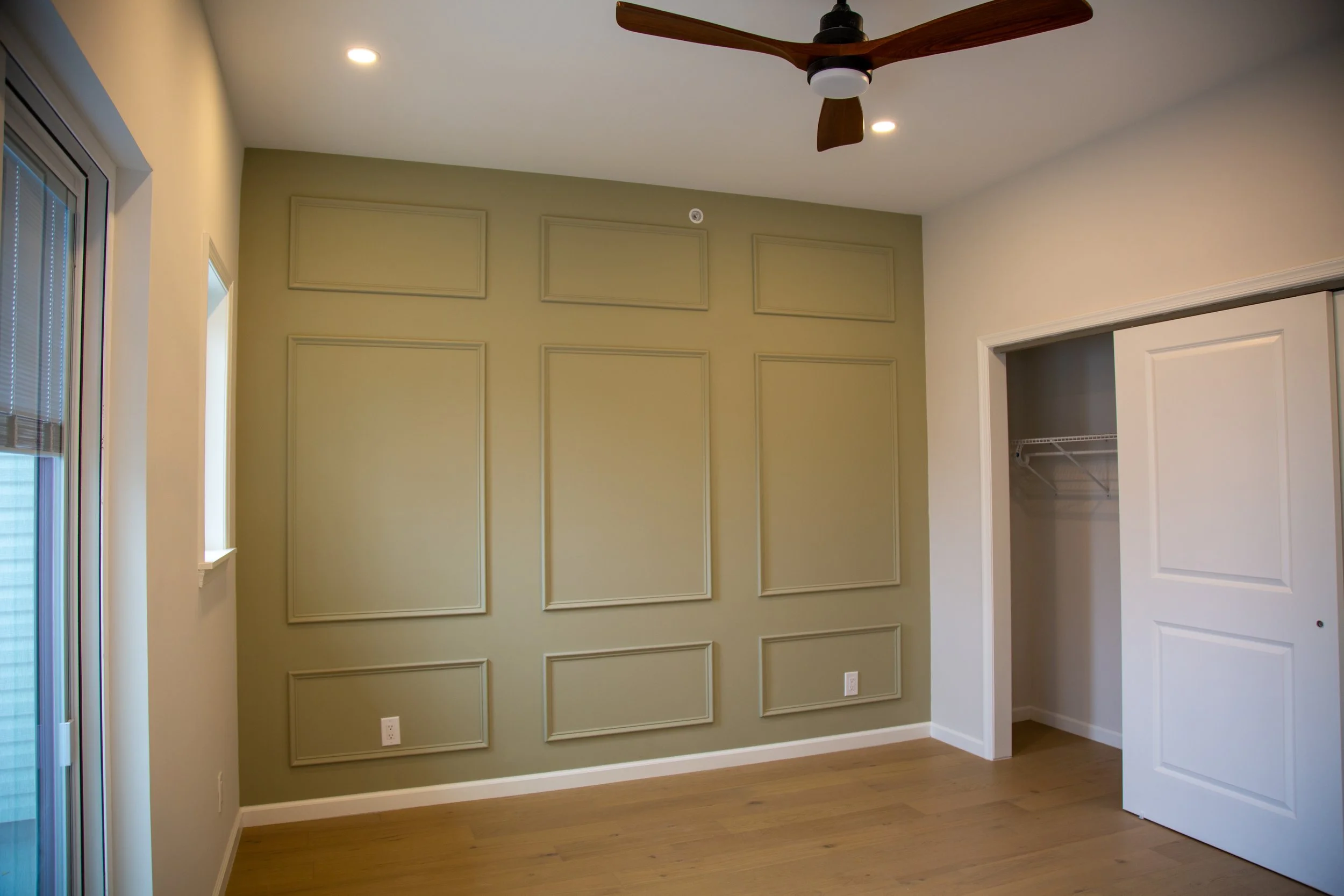 Bedroom Upstairs 2_1.jpg